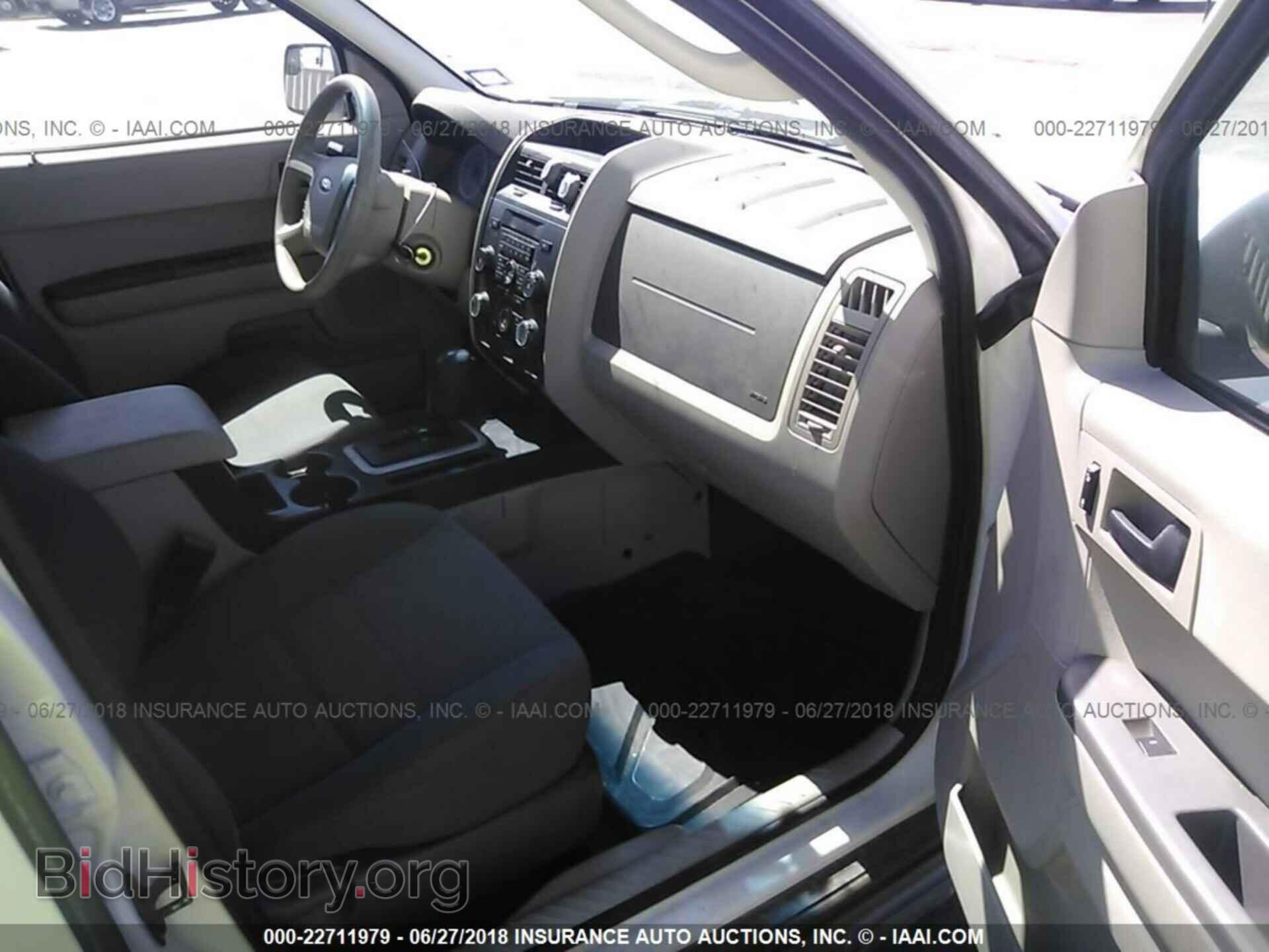 2012 Ford Escape - VIN: 1FMCU0C75CKC43012 - Photo 5