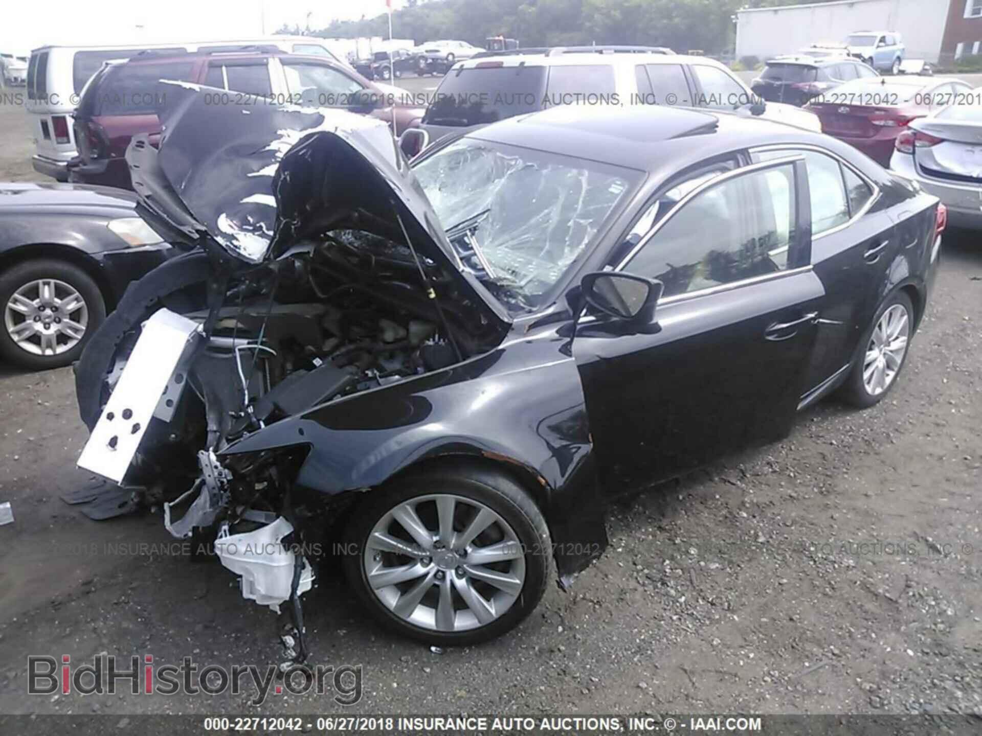 2014 Lexus Is - VIN: JTHBF1D28E5042580 - Photo 2