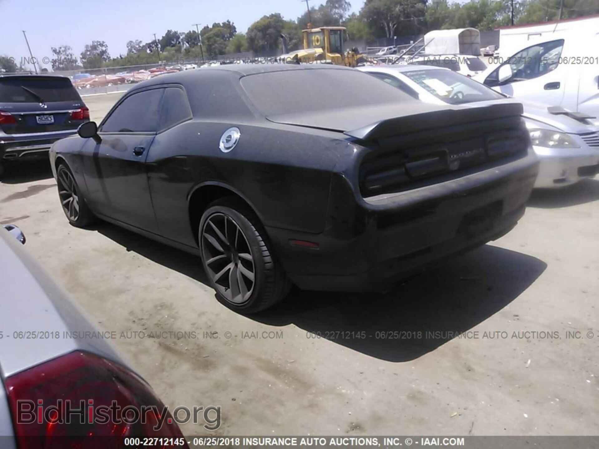 2015 Dodge Challenger - VIN: 2C3CDZFJ0FH700308 - Photo 3