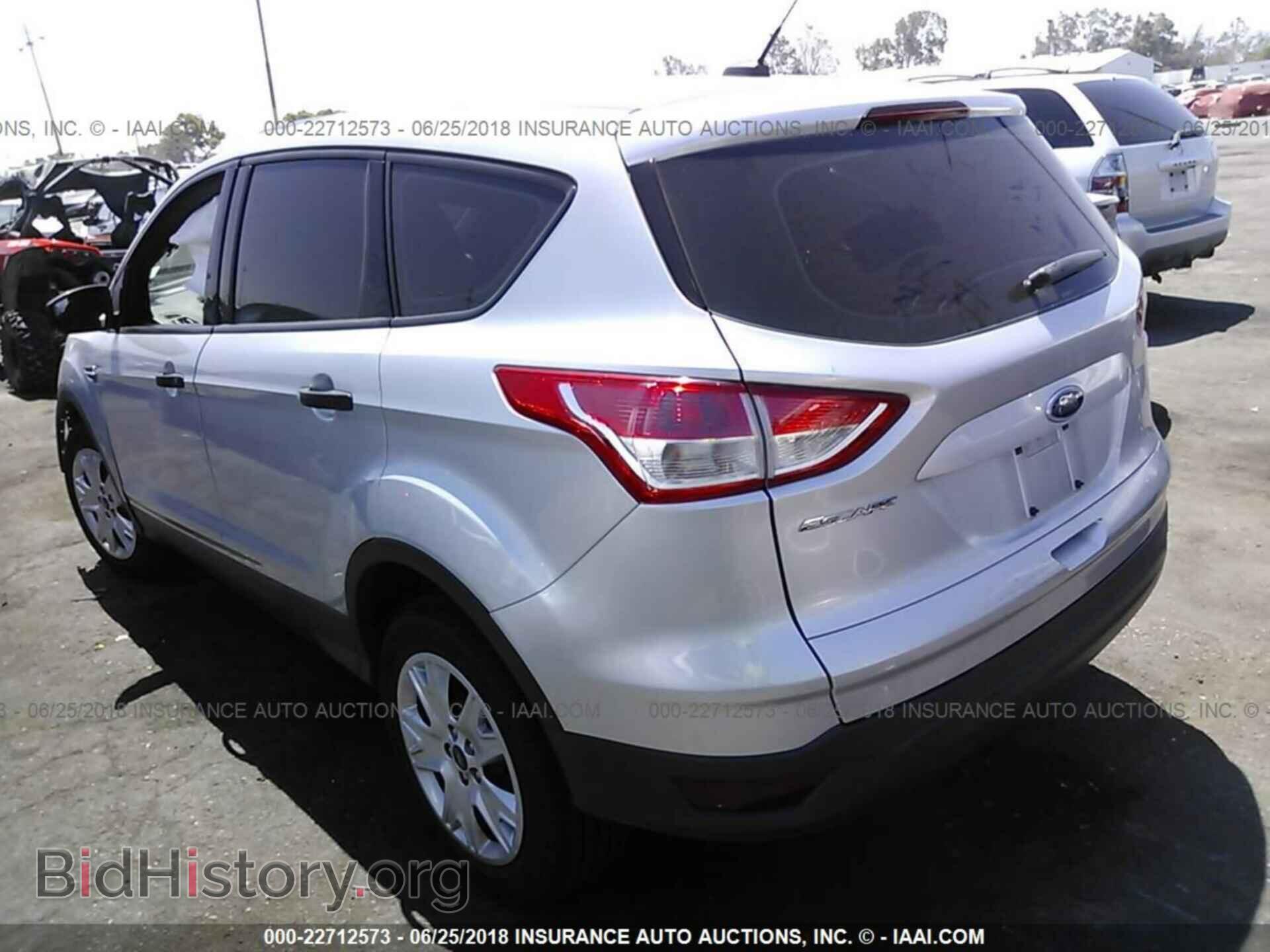 2013 Ford Escape - VIN: 1FMCU0F76DUB64496 - Photo 3