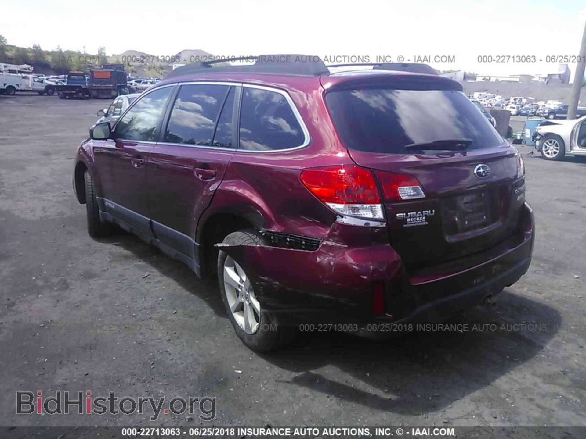 2013 Subaru Outback - VIN: 4S4BRBCCXD1299640 - Фото 3