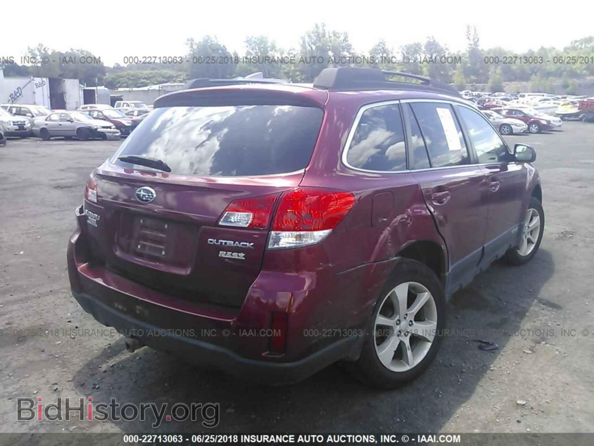 2013 Subaru Outback - VIN: 4S4BRBCCXD1299640 - Фото 4
