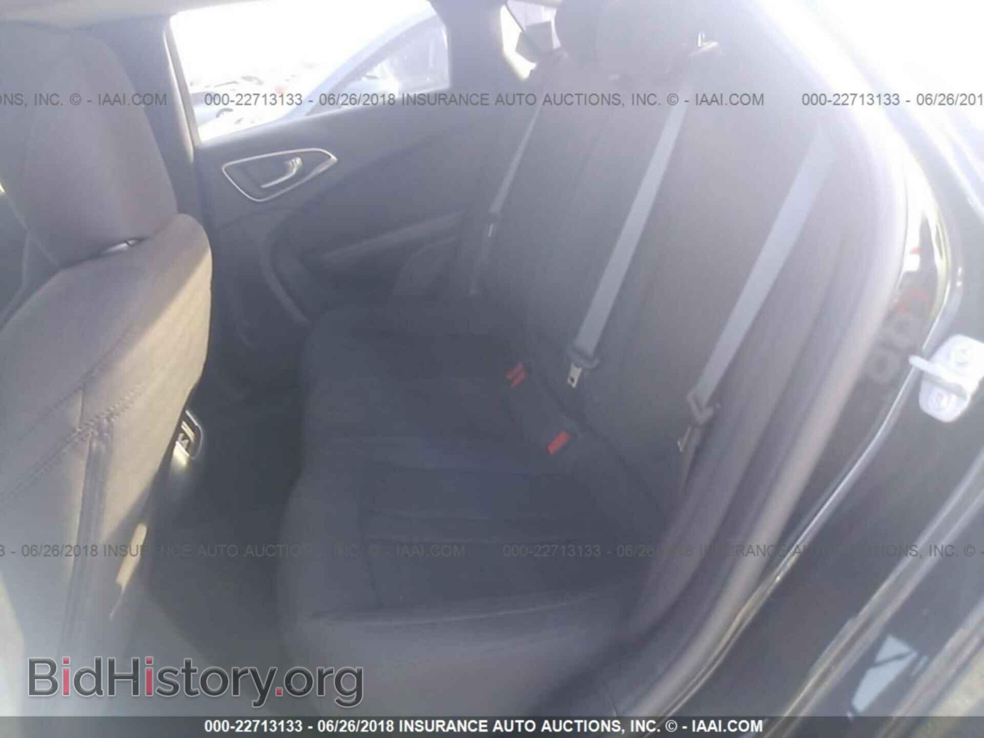 2015 Chrysler 200 - VIN: 1C3CCCAB5FN536559 - Photo 8