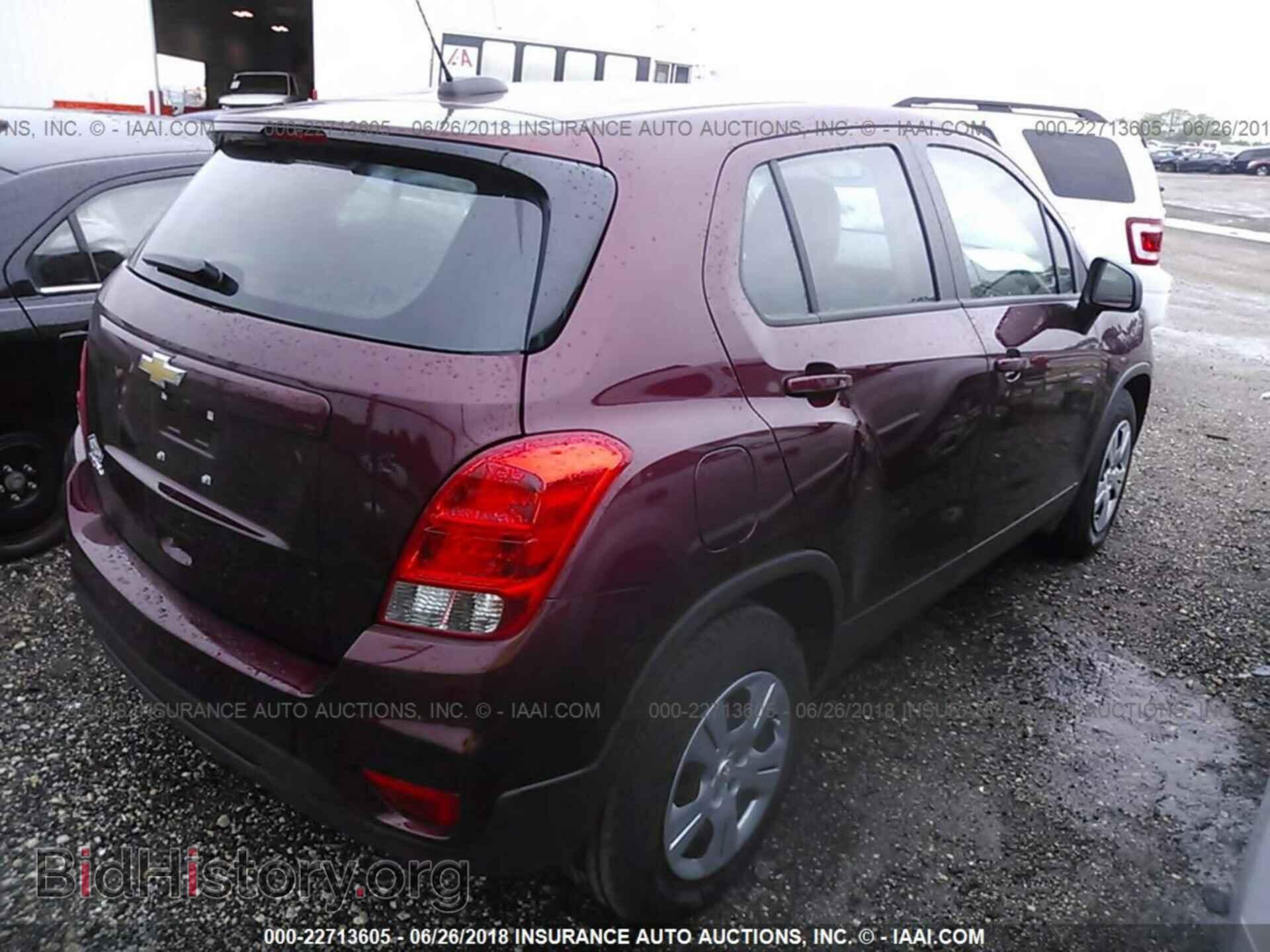 2017 Chevrolet Trax - VIN: 3GNCJKSB6HL271252 - Фото 4