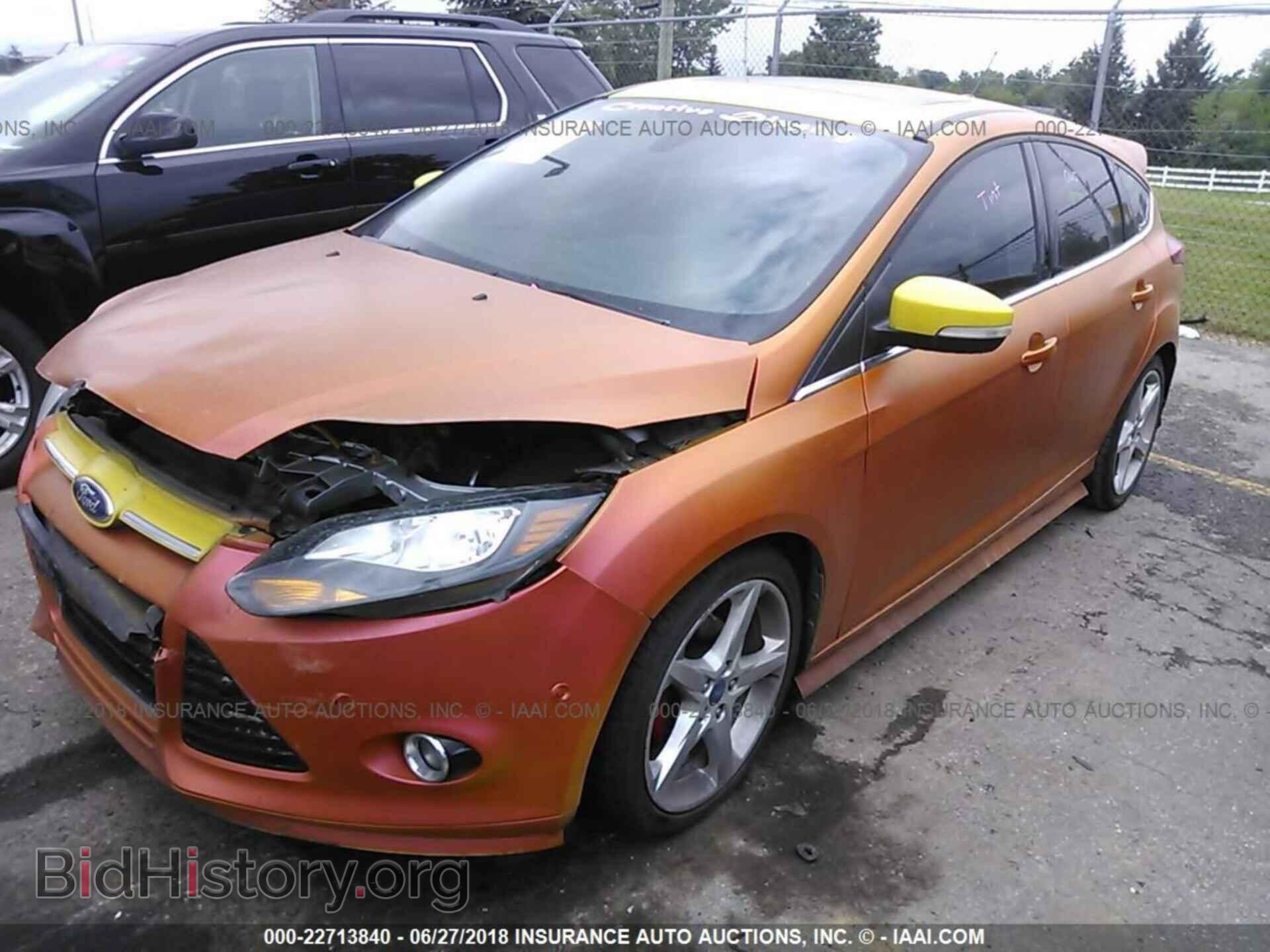 2012 Ford Focus - VIN: 1FAHP3N2XCL266922 - Photo 2