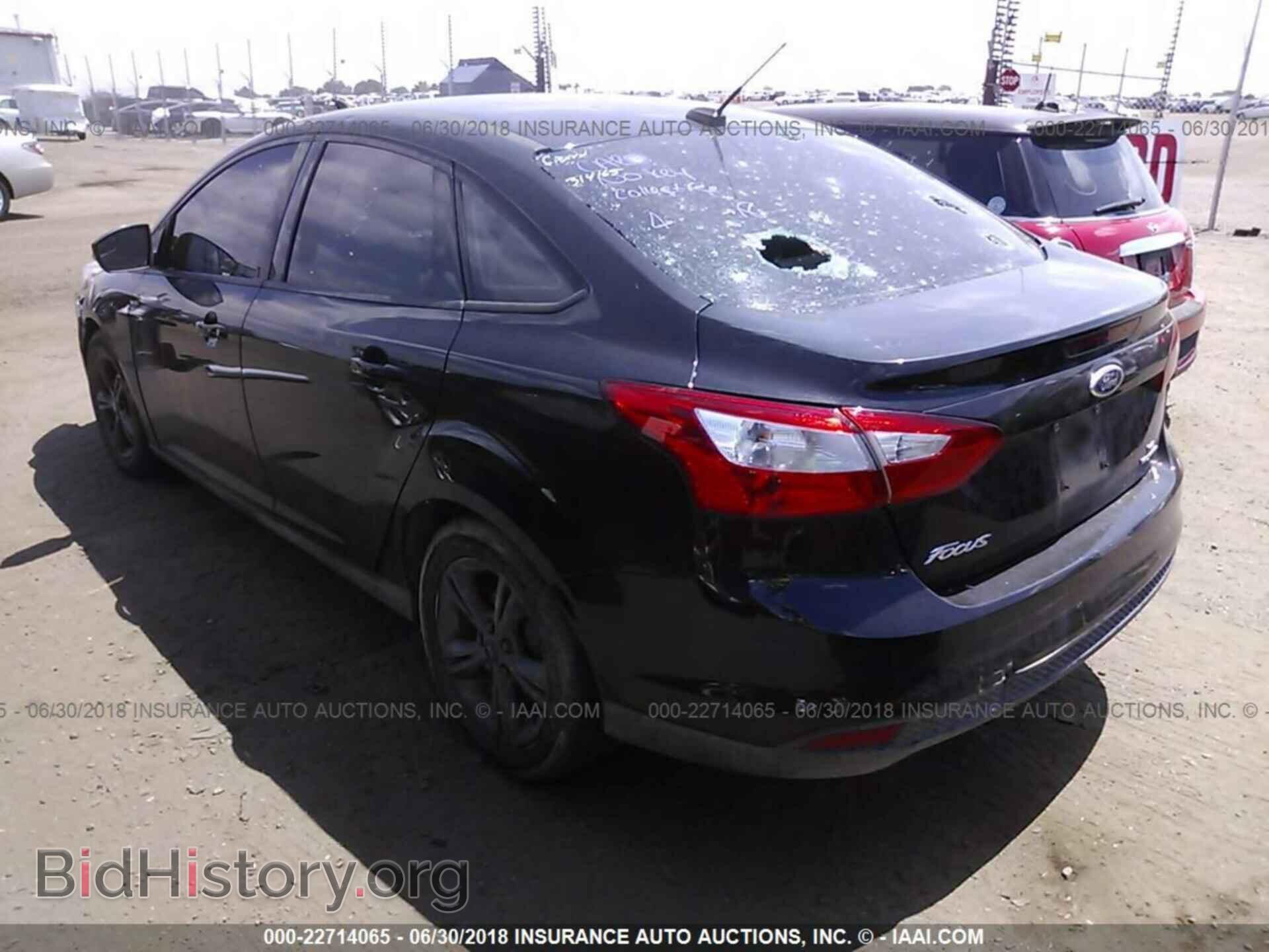 2014 Ford Focus - VIN: 1FADP3F21EL390772 - Фото 3