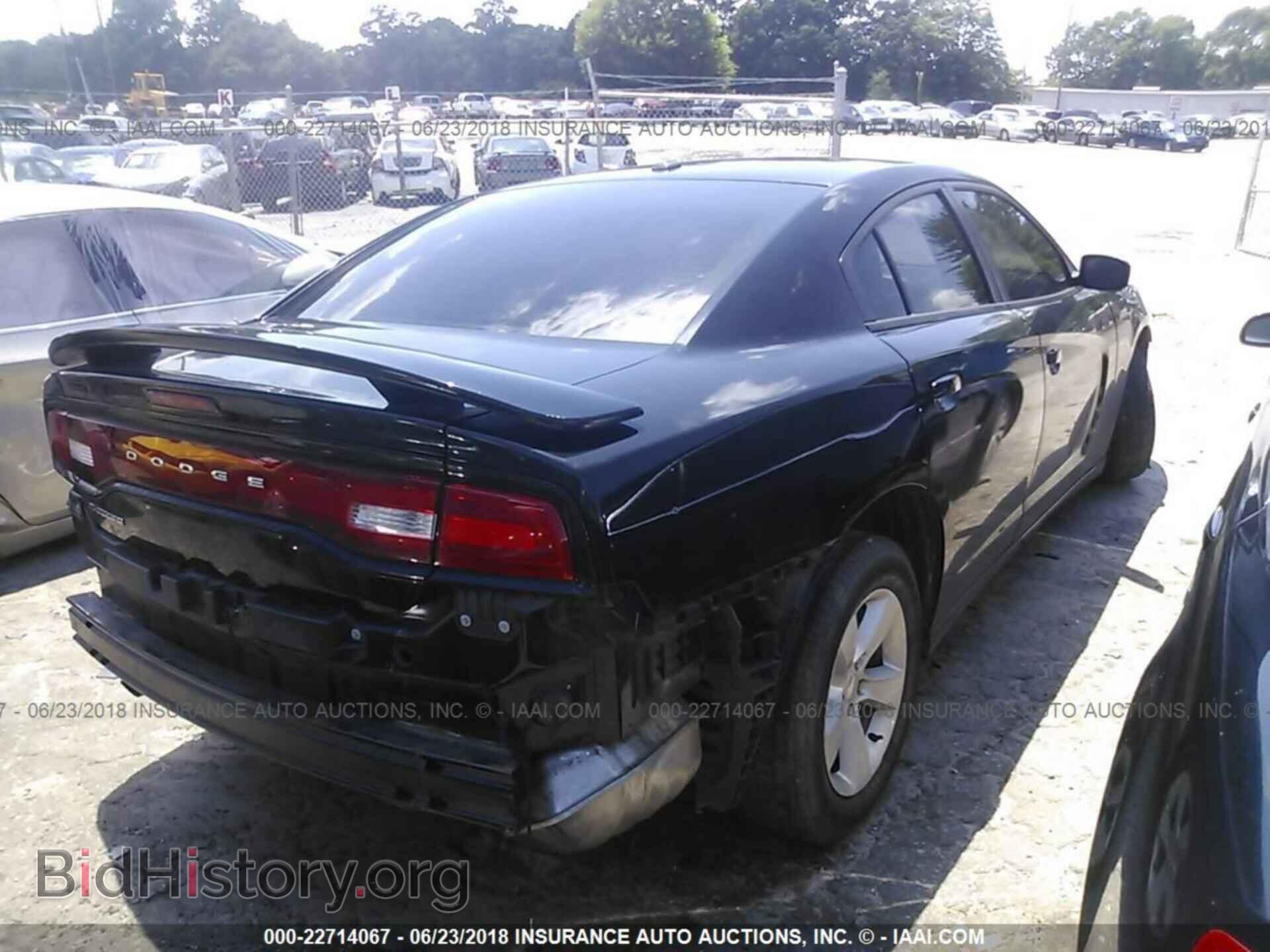 2013 Dodge Charger - VIN: 2C3CDXHG2DH583947 - Photo 4