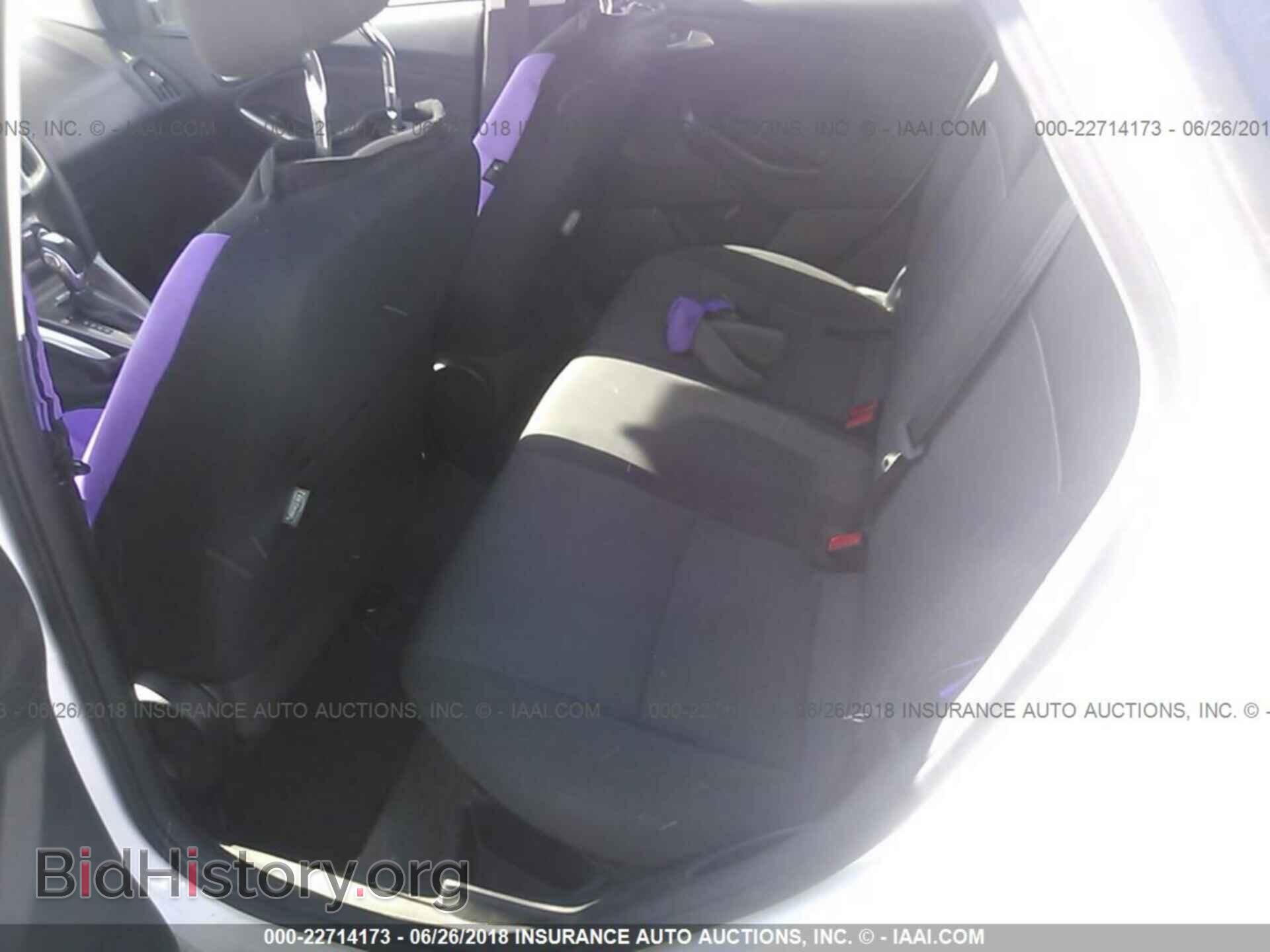 2012 Ford Focus - VIN: 1FAHP3H23CL152157 - Photo 8