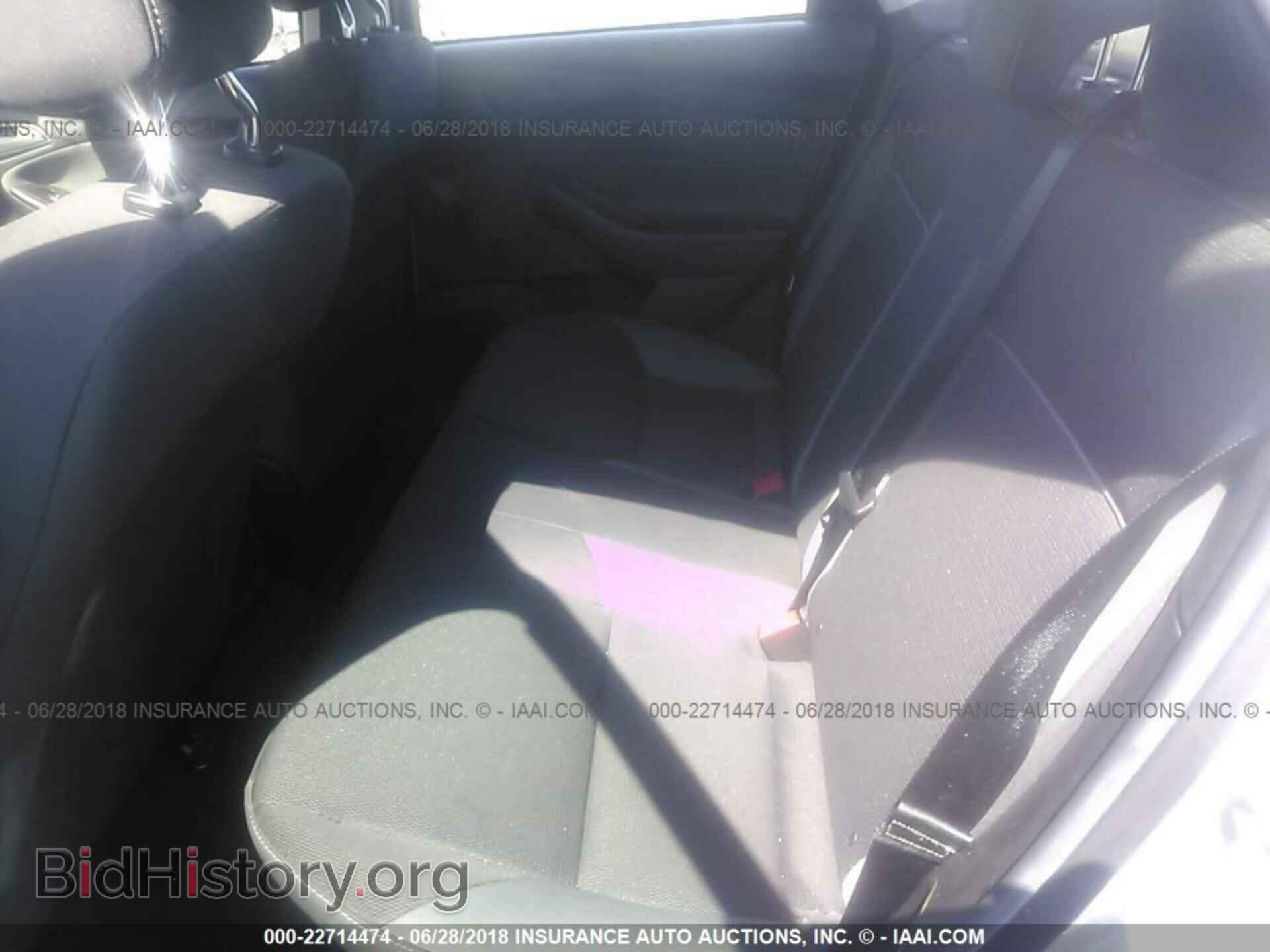 2014 Ford Focus - VIN: 1FADP3E26EL406790 - Photo 8