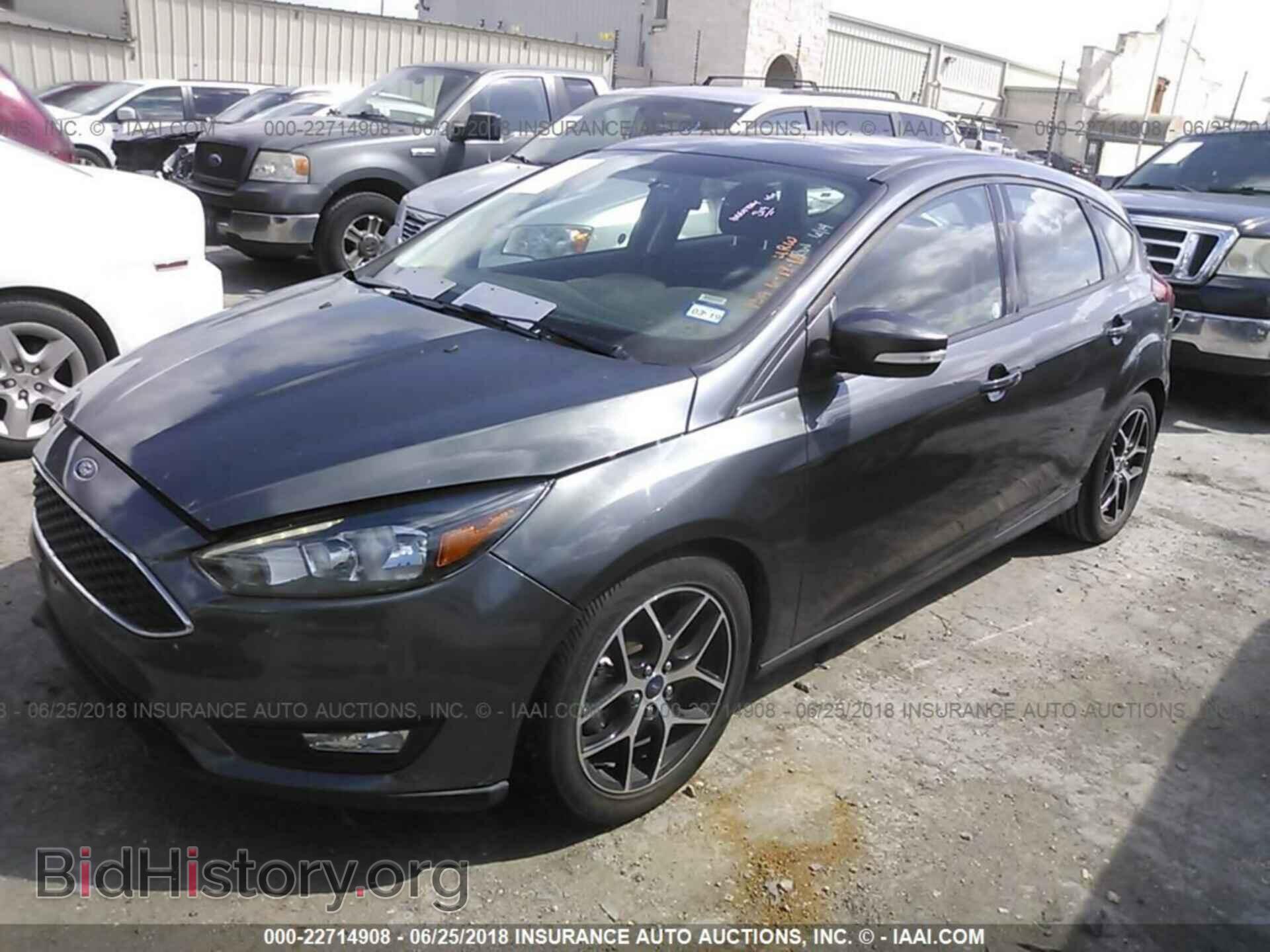 2017 Ford Focus - VIN: 1FADP3M29HL264490 - Фото 2