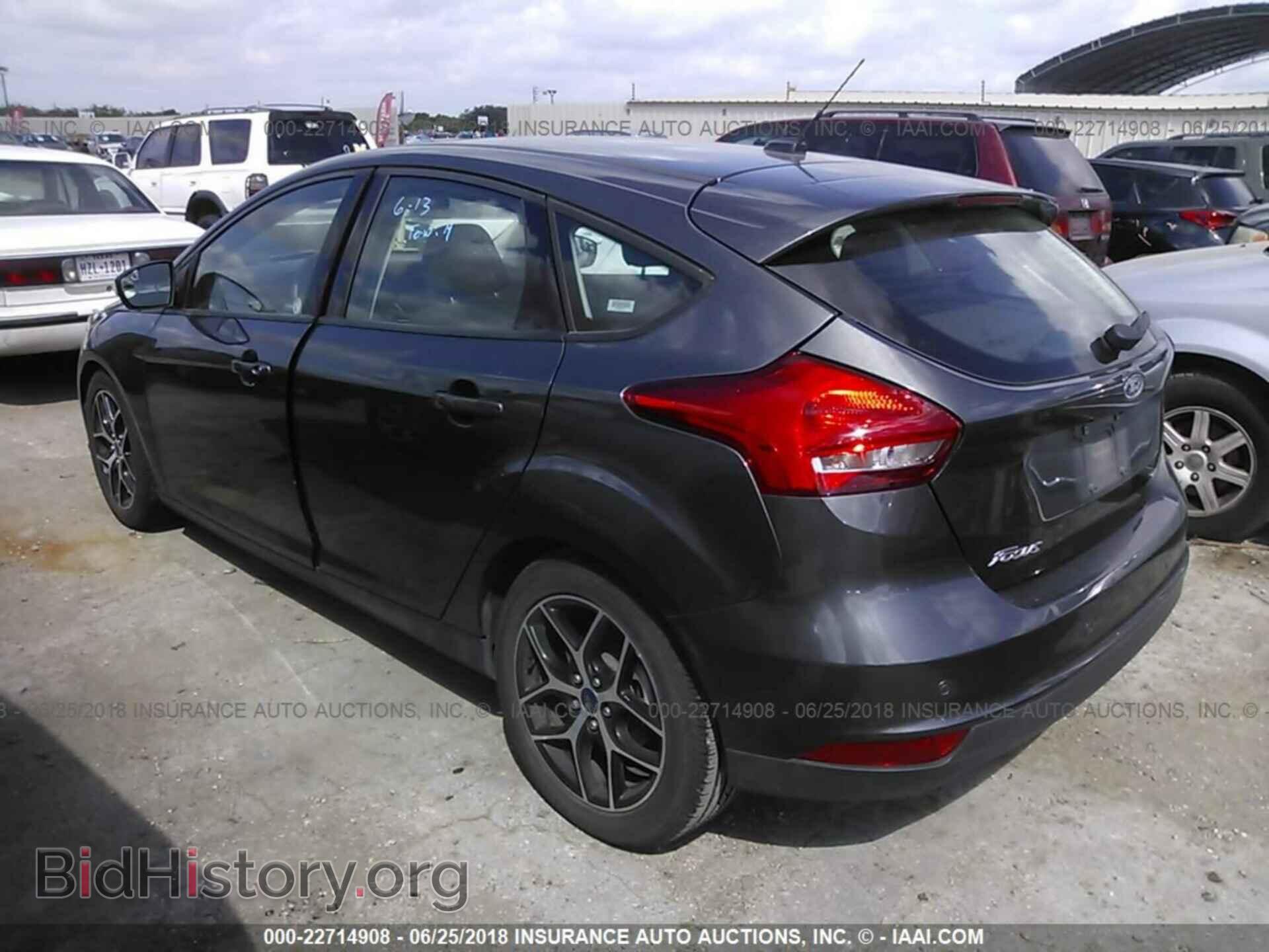2017 Ford Focus - VIN: 1FADP3M29HL264490 - Фото 3