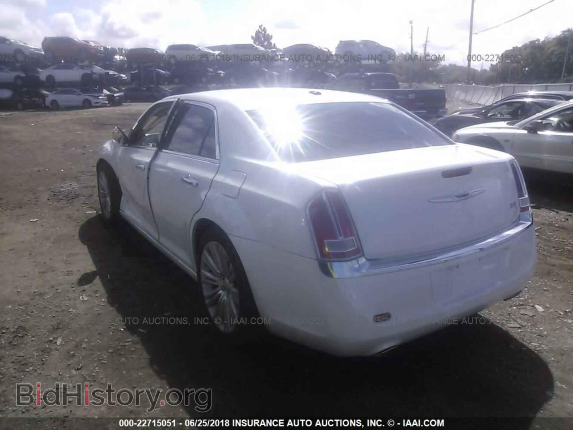 2012 Chrysler 300c - VIN: 2C3CCAET0CH193168 - Фото 3