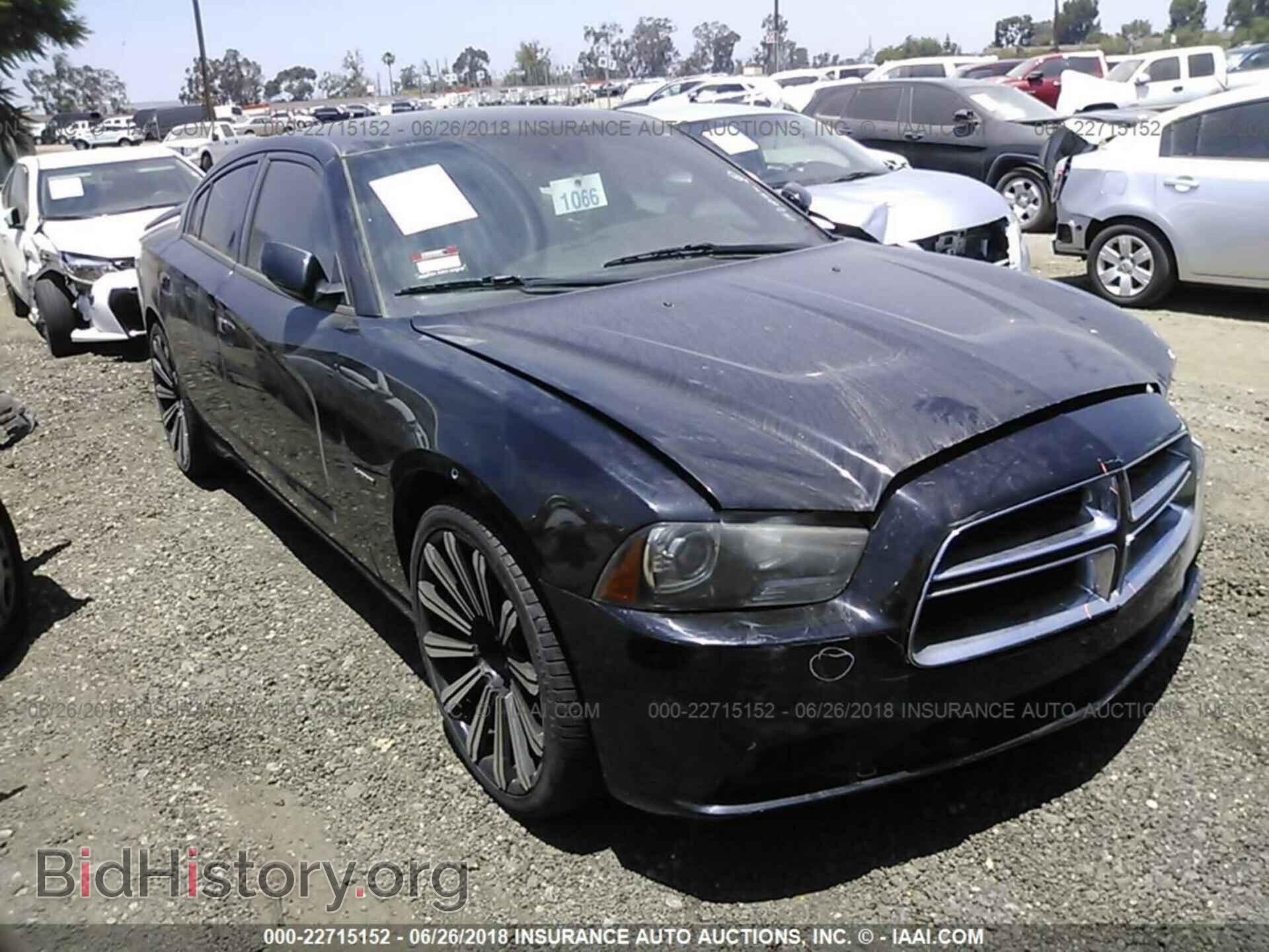 Photo 2C3CDXCT8DH503281 - Dodge Charger 2013