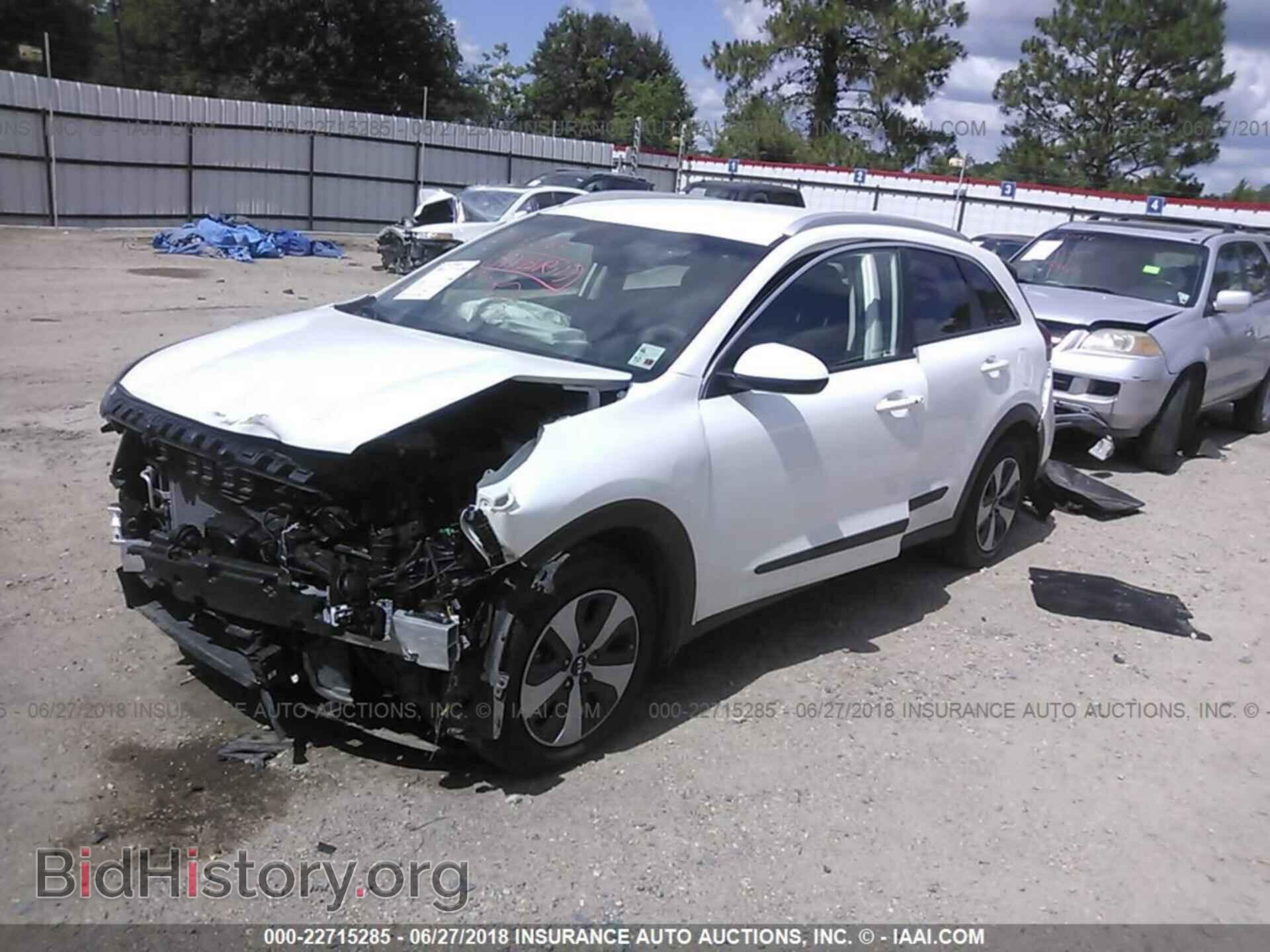 2017 Kia Niro - VIN: KNDCB3LC4H5087656 - Фото 2