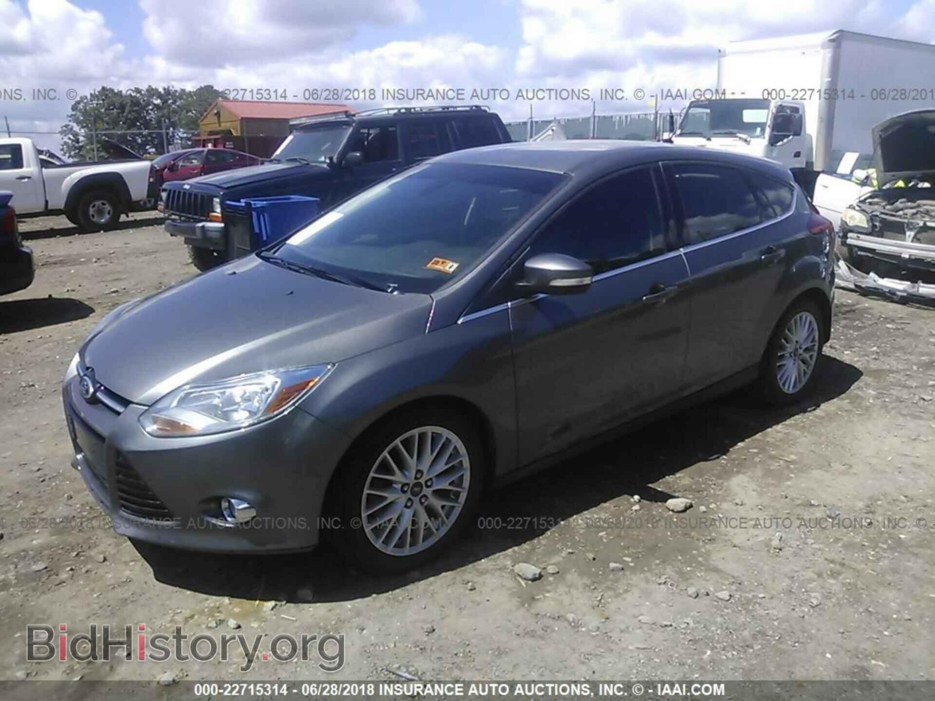 2012 Ford Focus - VIN: 1FAHP3M27CL464746 - Фото 2