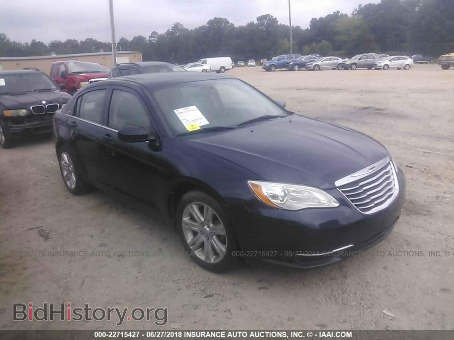Photo 1C3BC1FG1BN571128 - Chrysler 200 2011