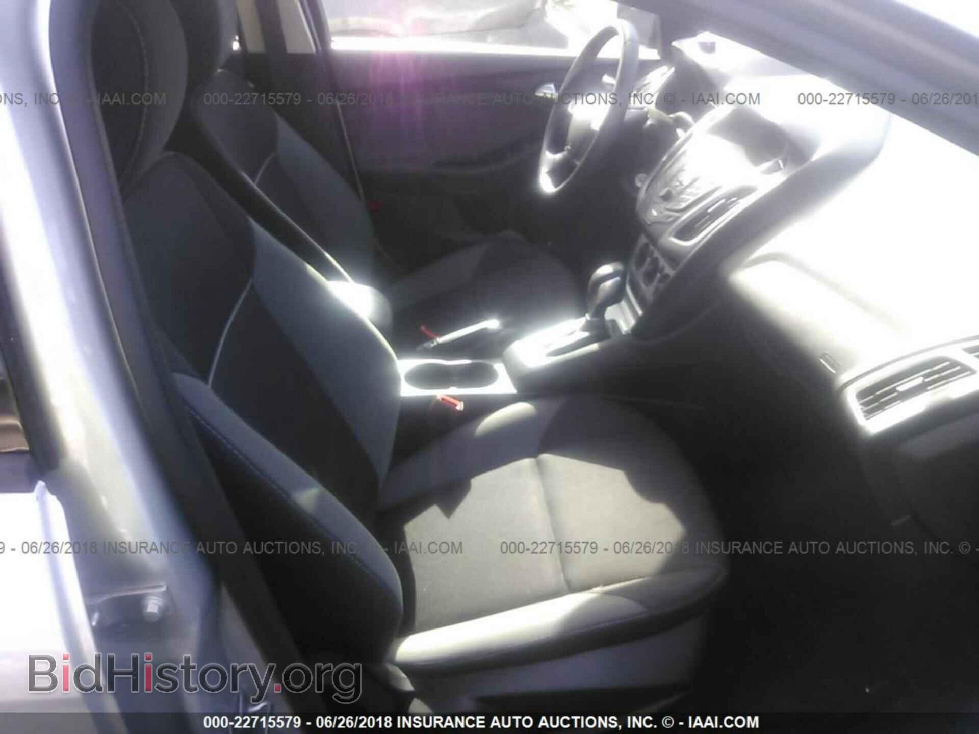 2014 Ford Focus - VIN: 1FADP3F29EL264854 - Photo 5