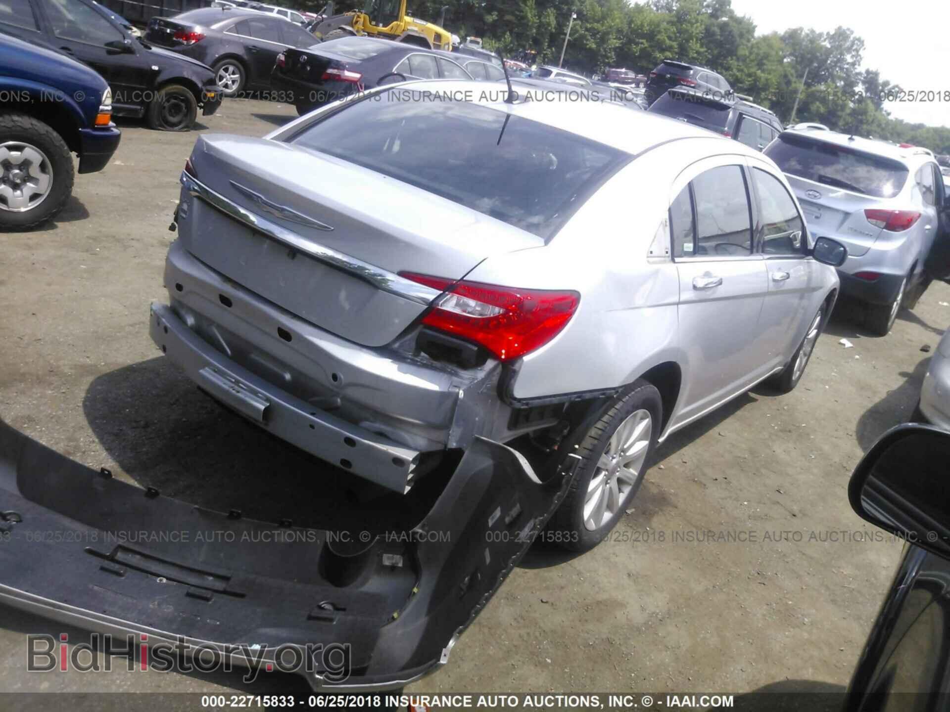 2012 Chrysler 200 - VIN: 1C3CCBBB2CN127651 - Photo 4