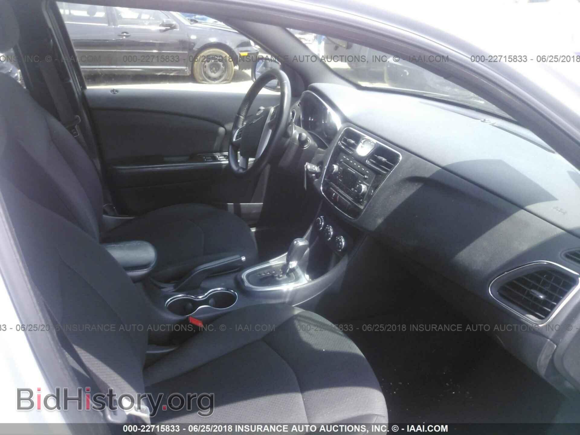 2012 Chrysler 200 - VIN: 1C3CCBBB2CN127651 - Photo 5