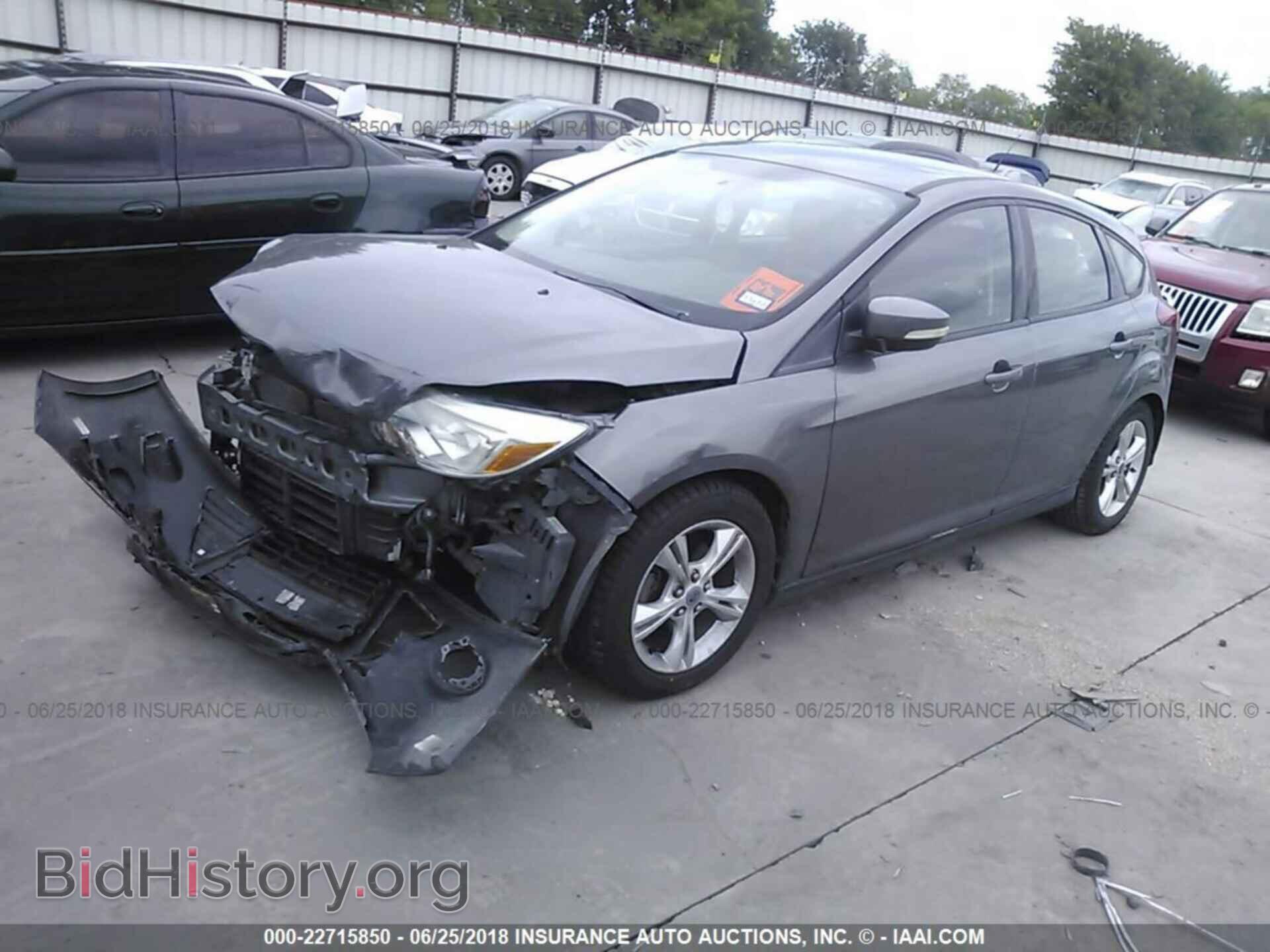 2013 Ford Focus - VIN: 1FADP3K23DL247813 - Фото 2