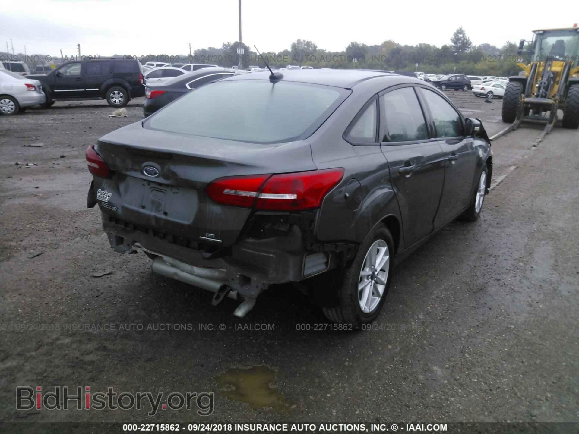 2016 Ford Focus - VIN: 1FADP3F20GL211253 - Фото 4