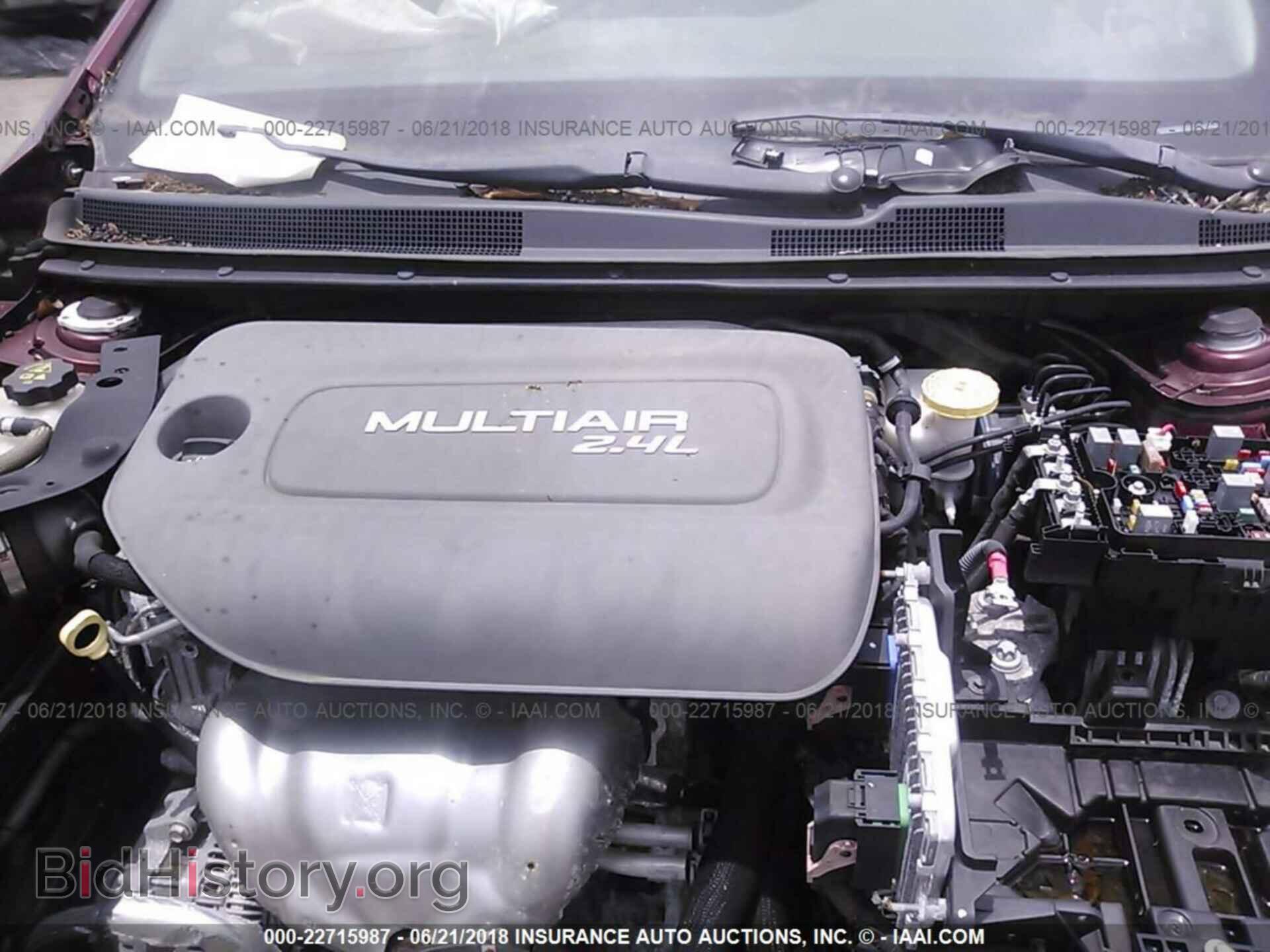 2015 Chrysler 200 - VIN: 1C3CCCAB3FN640371 - Photo 10