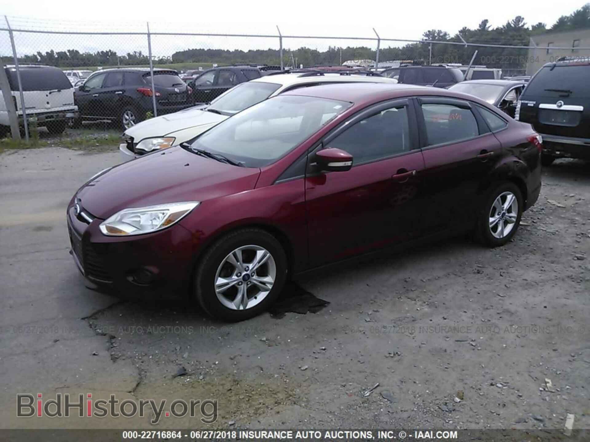 2013 Ford Focus - VIN: 1FADP3F22DL367855 - Photo 2