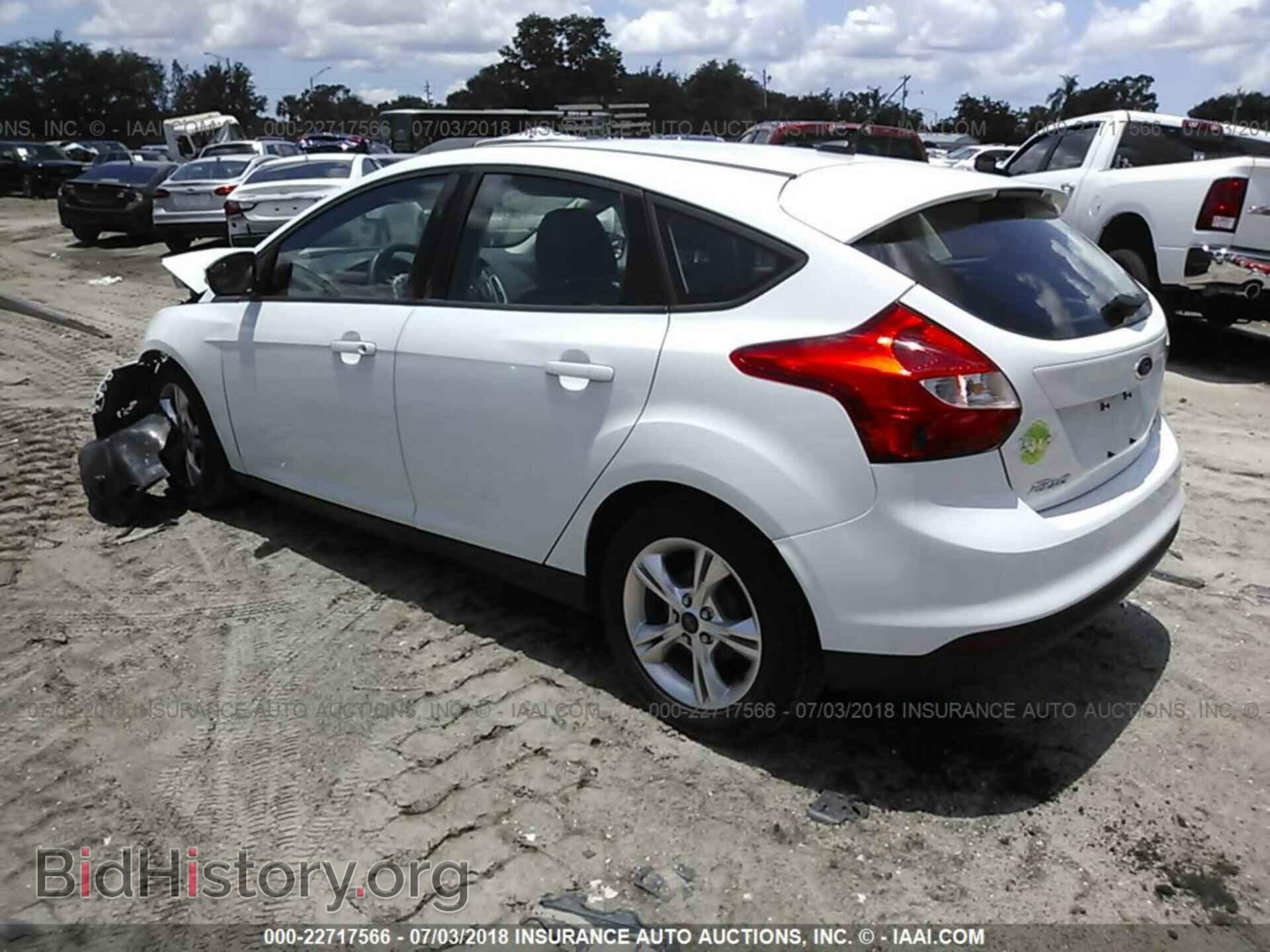 2014 Ford Focus - VIN: 1FADP3K28EL392198 - Фото 3