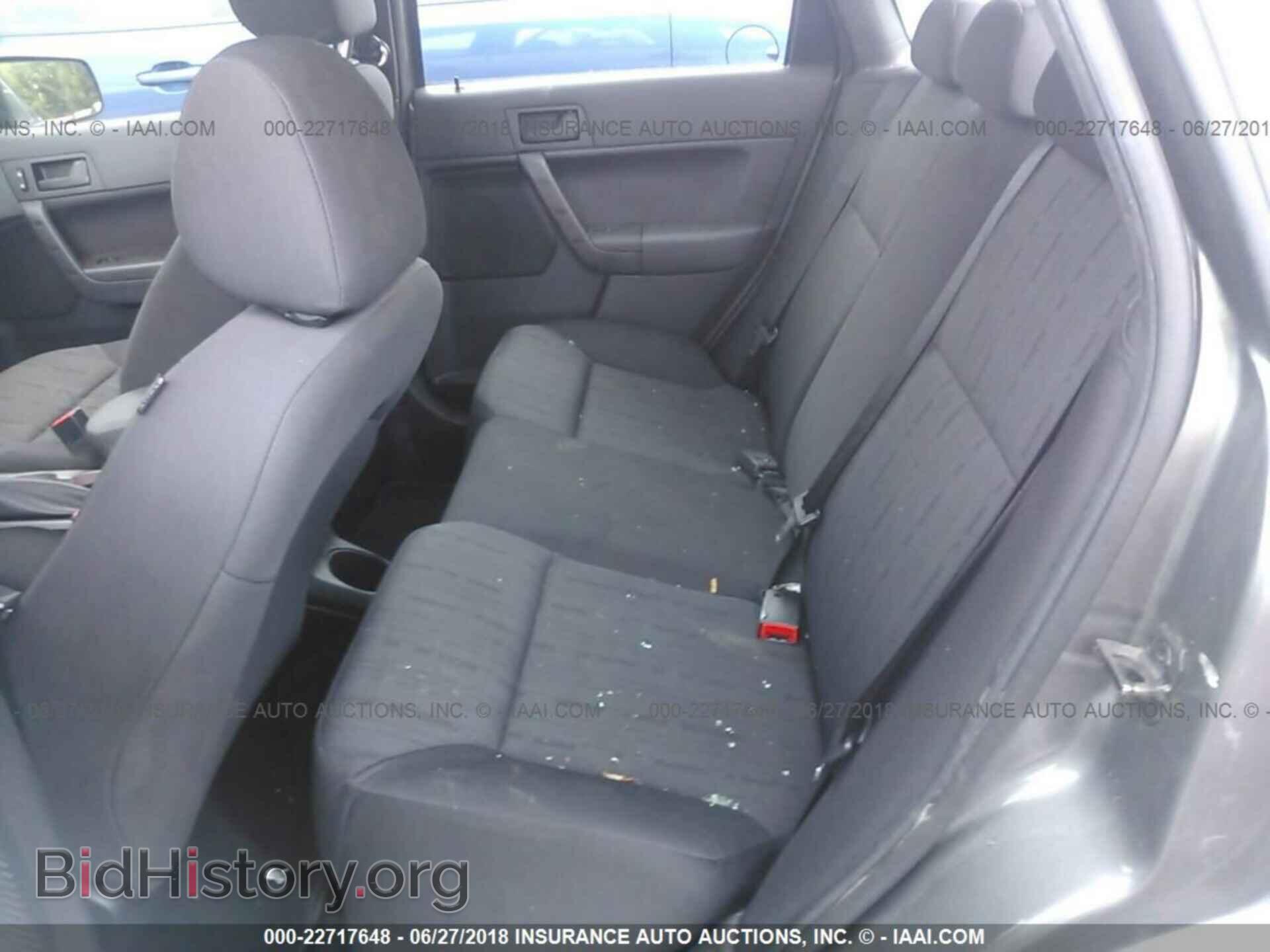 2011 Ford Focus - VIN: 1FAHP3FN8BW141424 - Фото 8