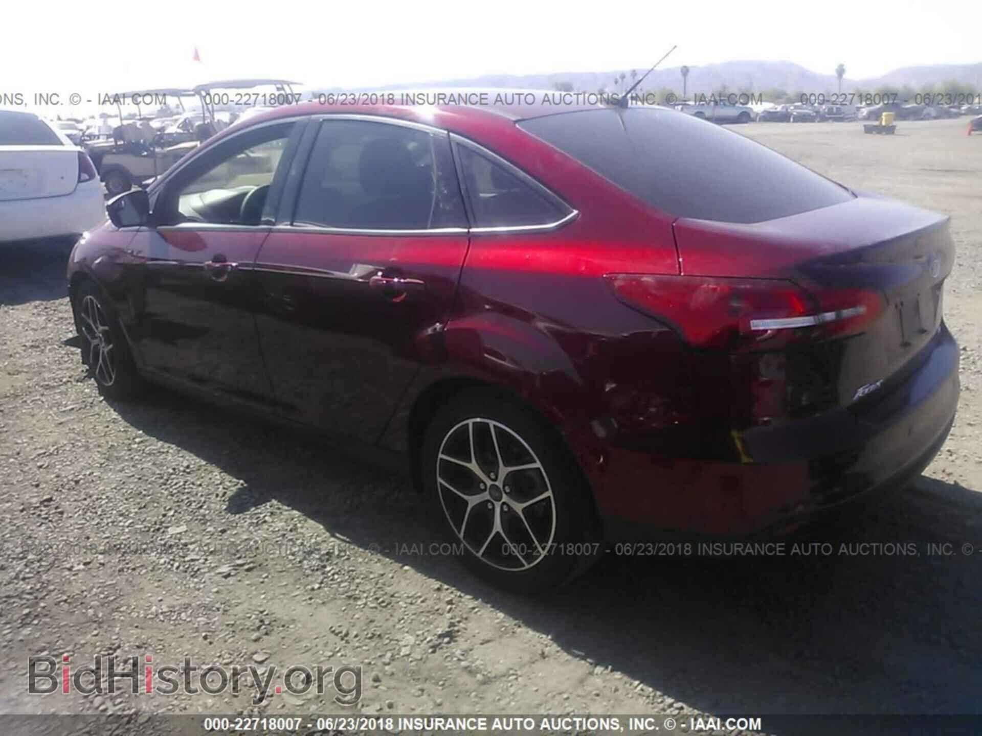 2017 Ford Focus - VIN: 1FADP3H25HL343990 - Фото 3
