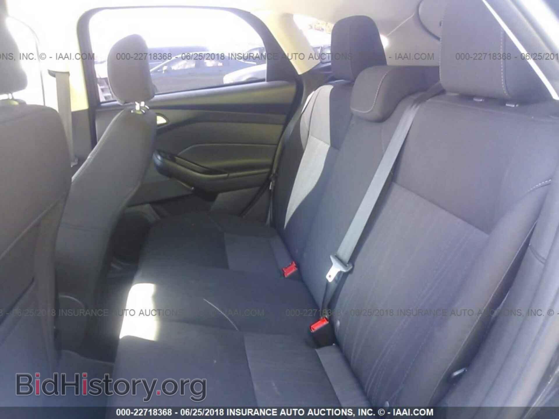 2015 Ford Focus - VIN: 1FADP3K28FL214034 - Photo 8