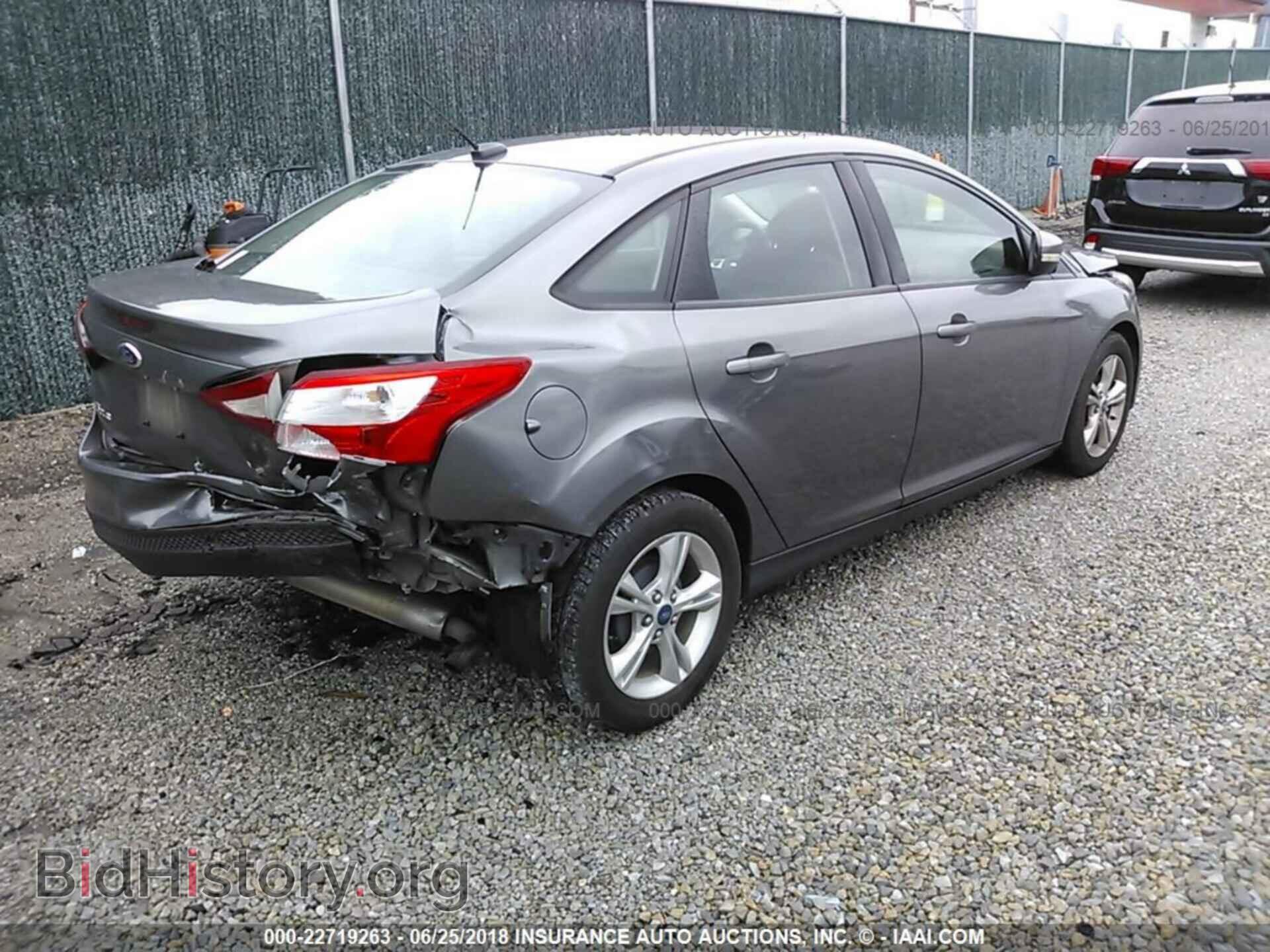 2013 Ford Focus - VIN: 1FADP3F25DL368918 - Photo 4