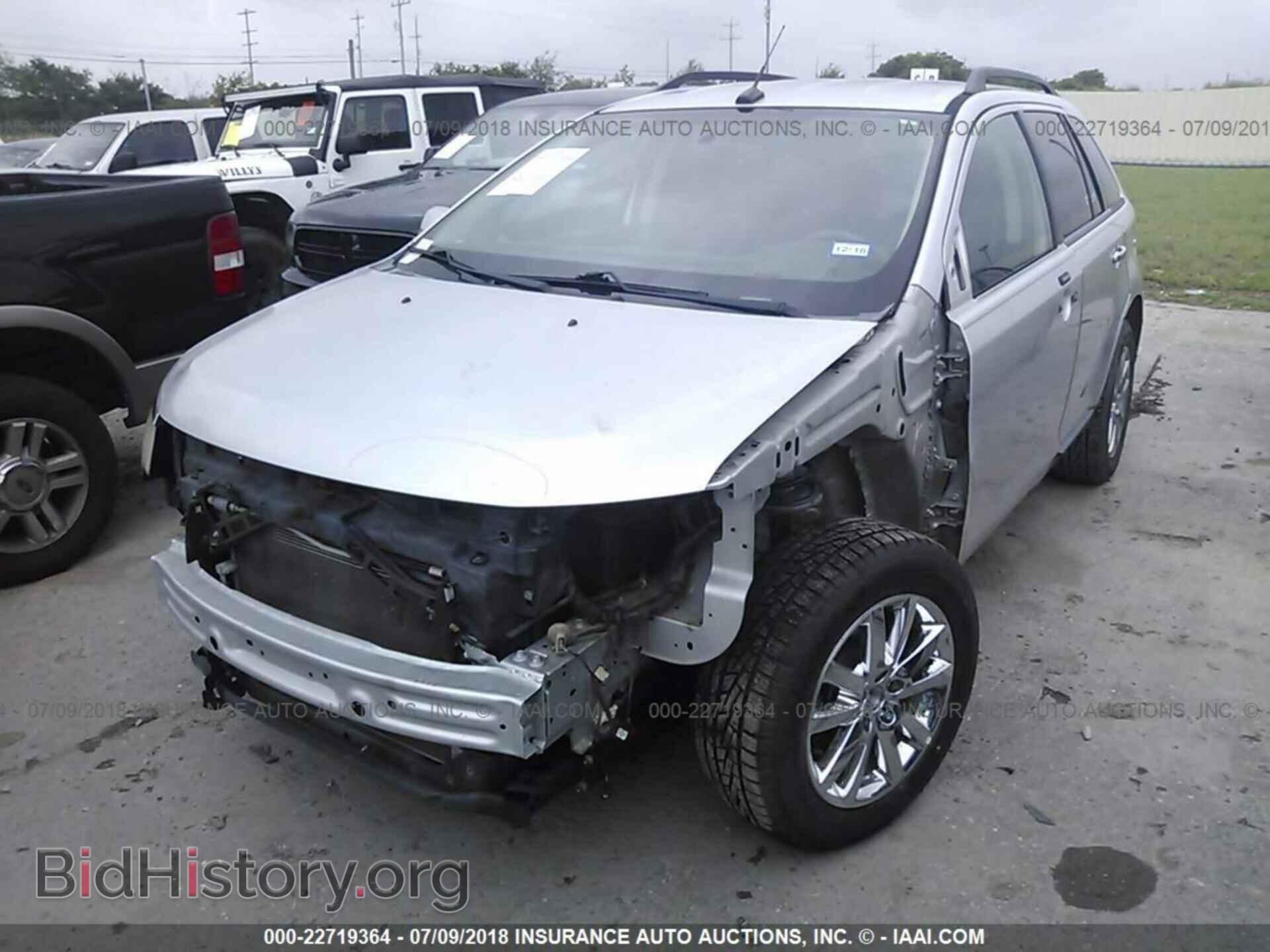 2011 Ford Edge - VIN: 2FMDK3JC3BBB67021 - Photo 2