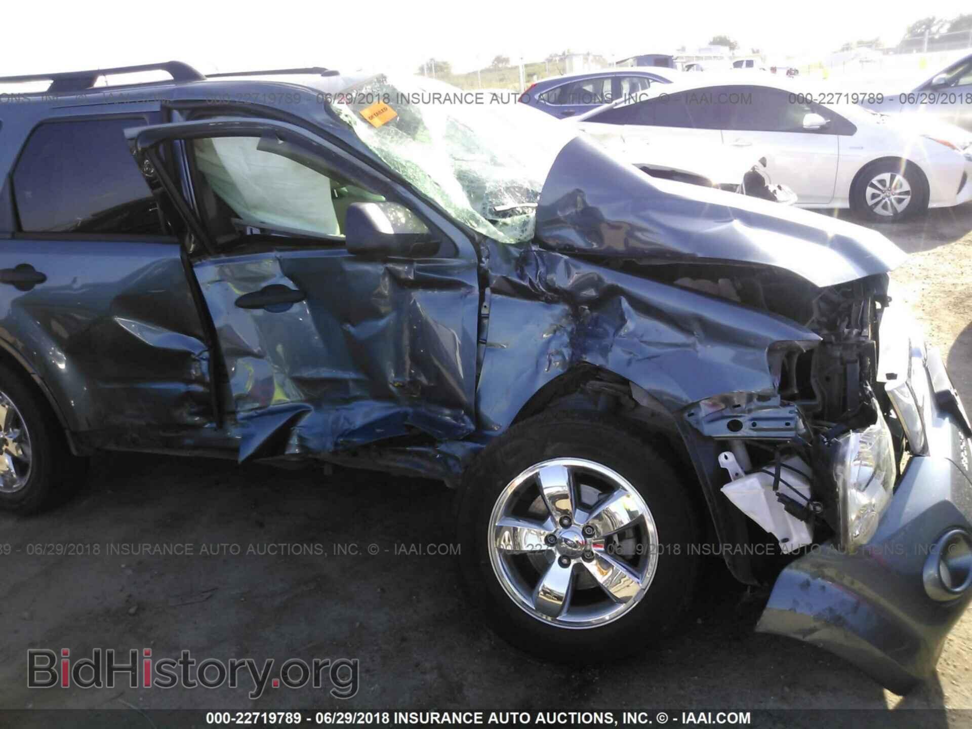 2012 Ford Escape - VIN: 1FMCU0D73CKB17746 - Photo 6