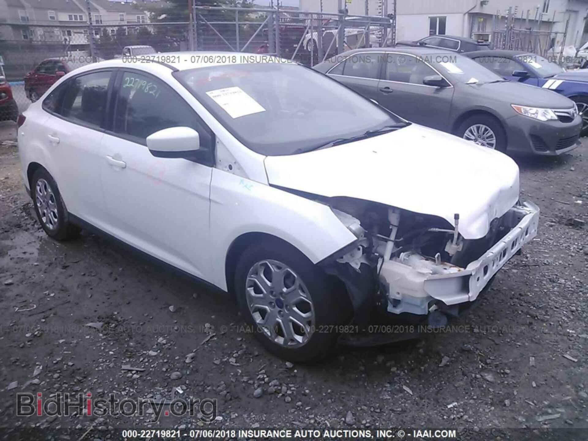 Photo 1FAHP3F23CL440375 - Ford Focus 2012