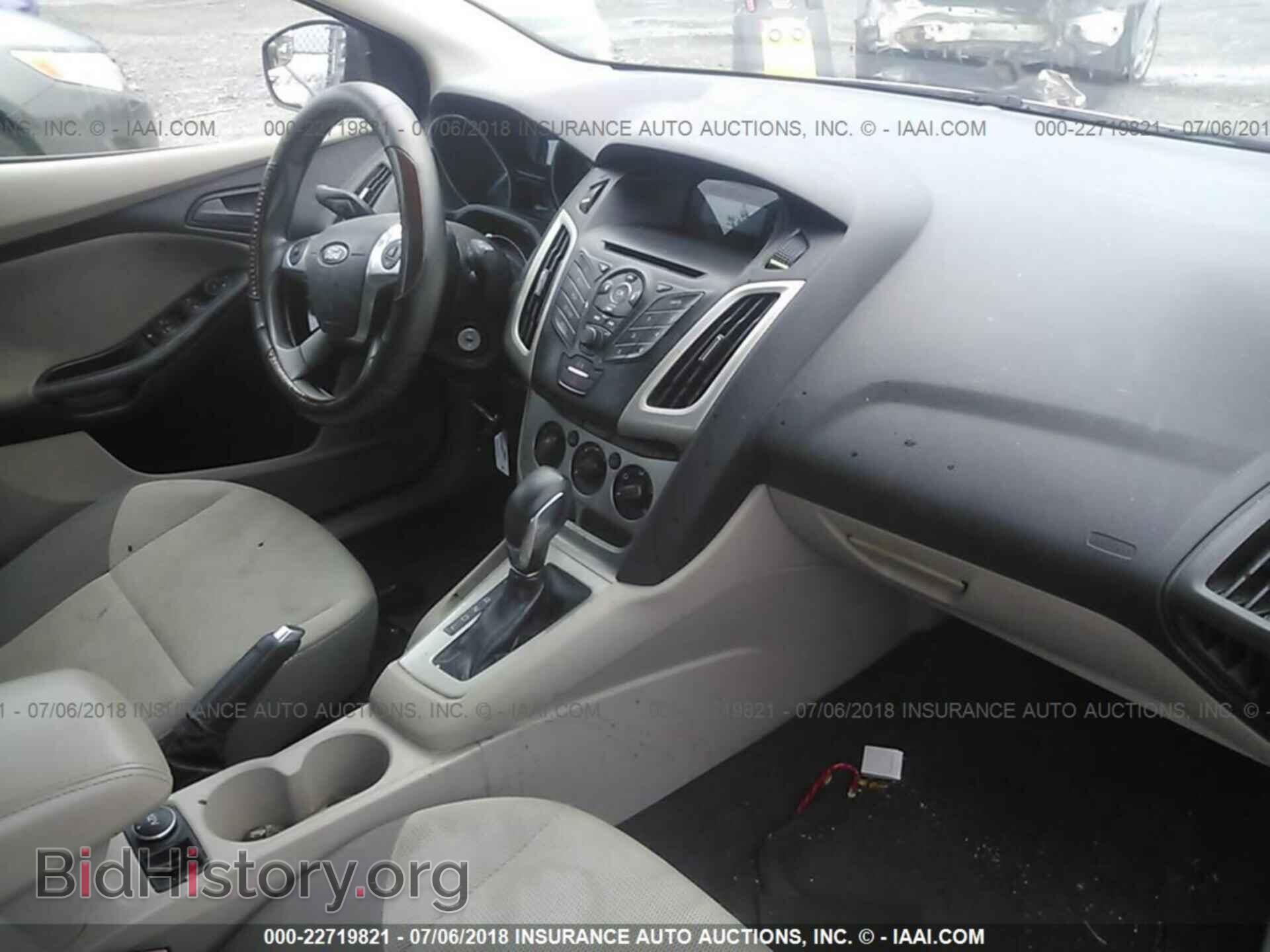 2012 Ford Focus - VIN: 1FAHP3F23CL440375 - Photo 5