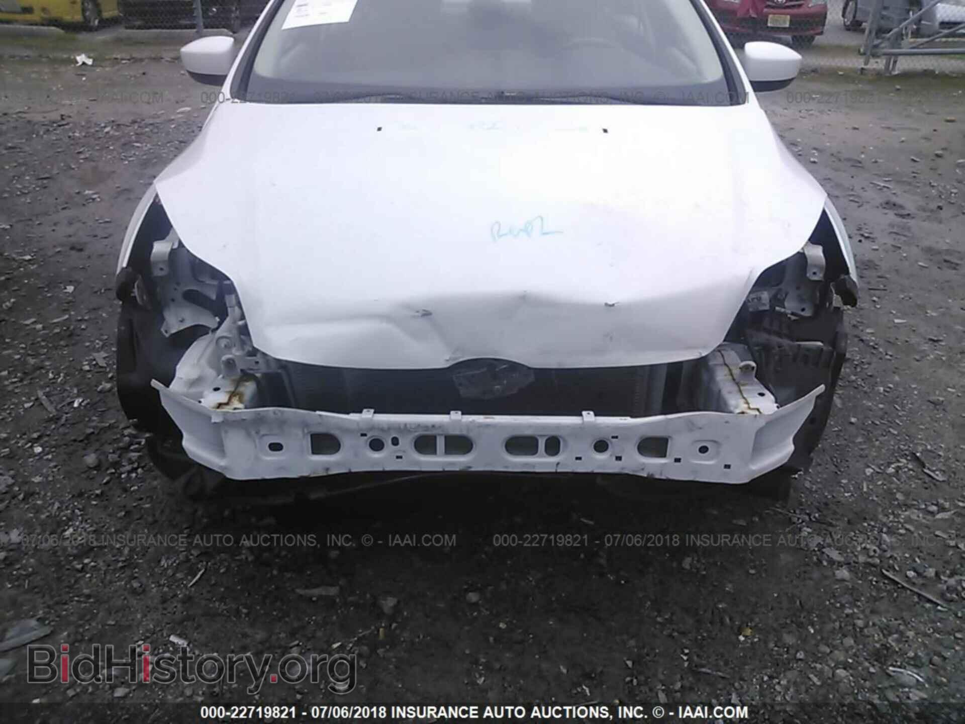 2012 Ford Focus - VIN: 1FAHP3F23CL440375 - Photo 6