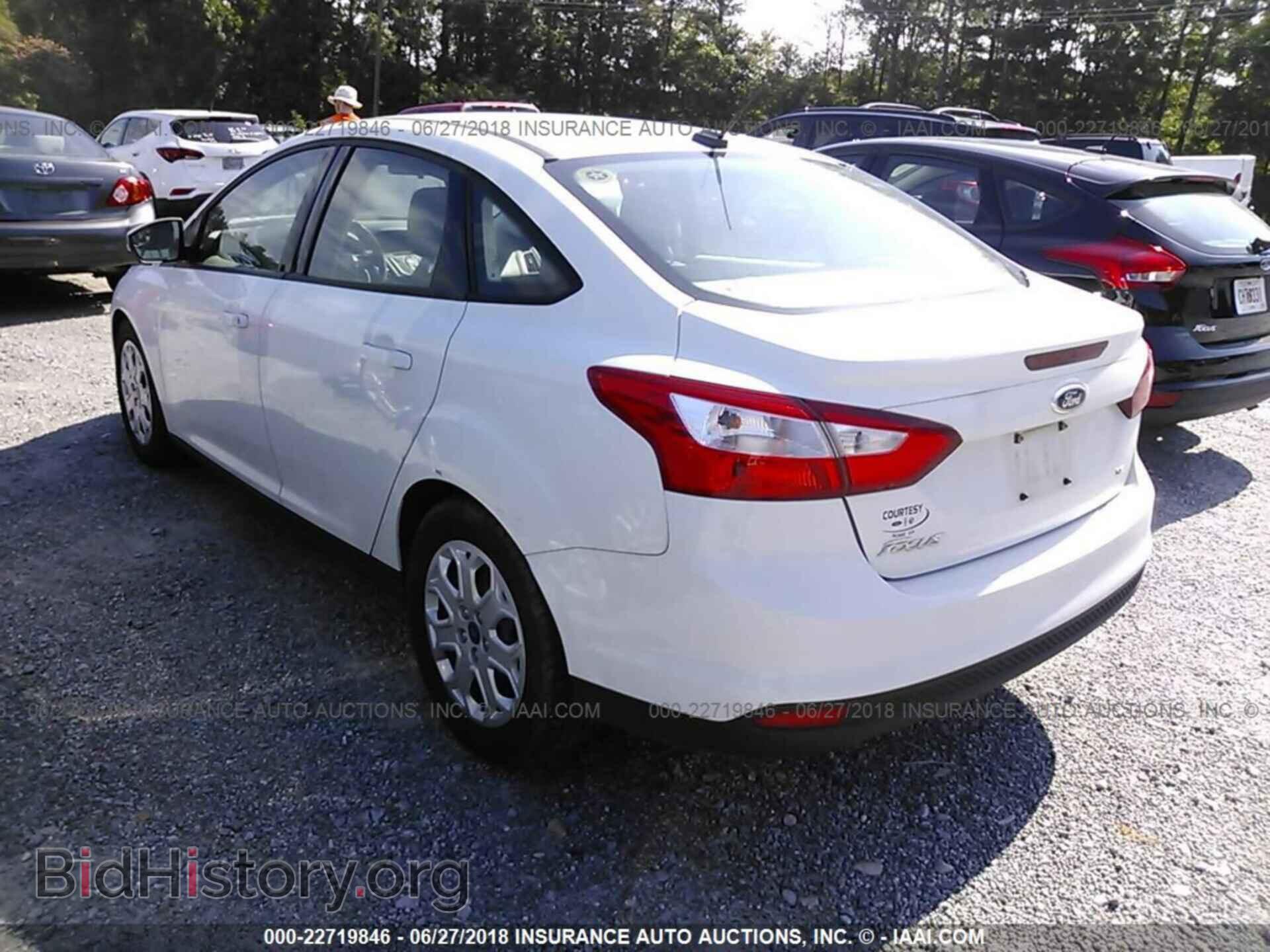 2012 Ford Focus - VIN: 1FAHP3F21CL150541 - Фото 3