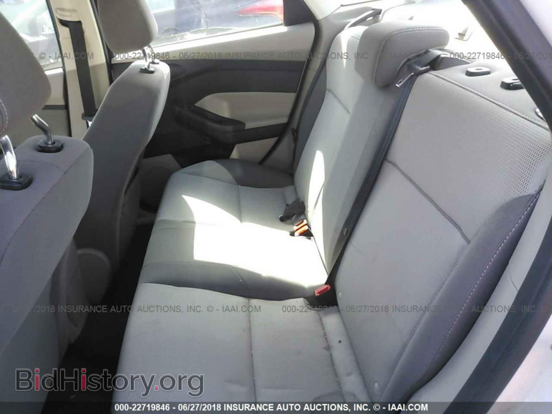 2012 Ford Focus - VIN: 1FAHP3F21CL150541 - Фото 8