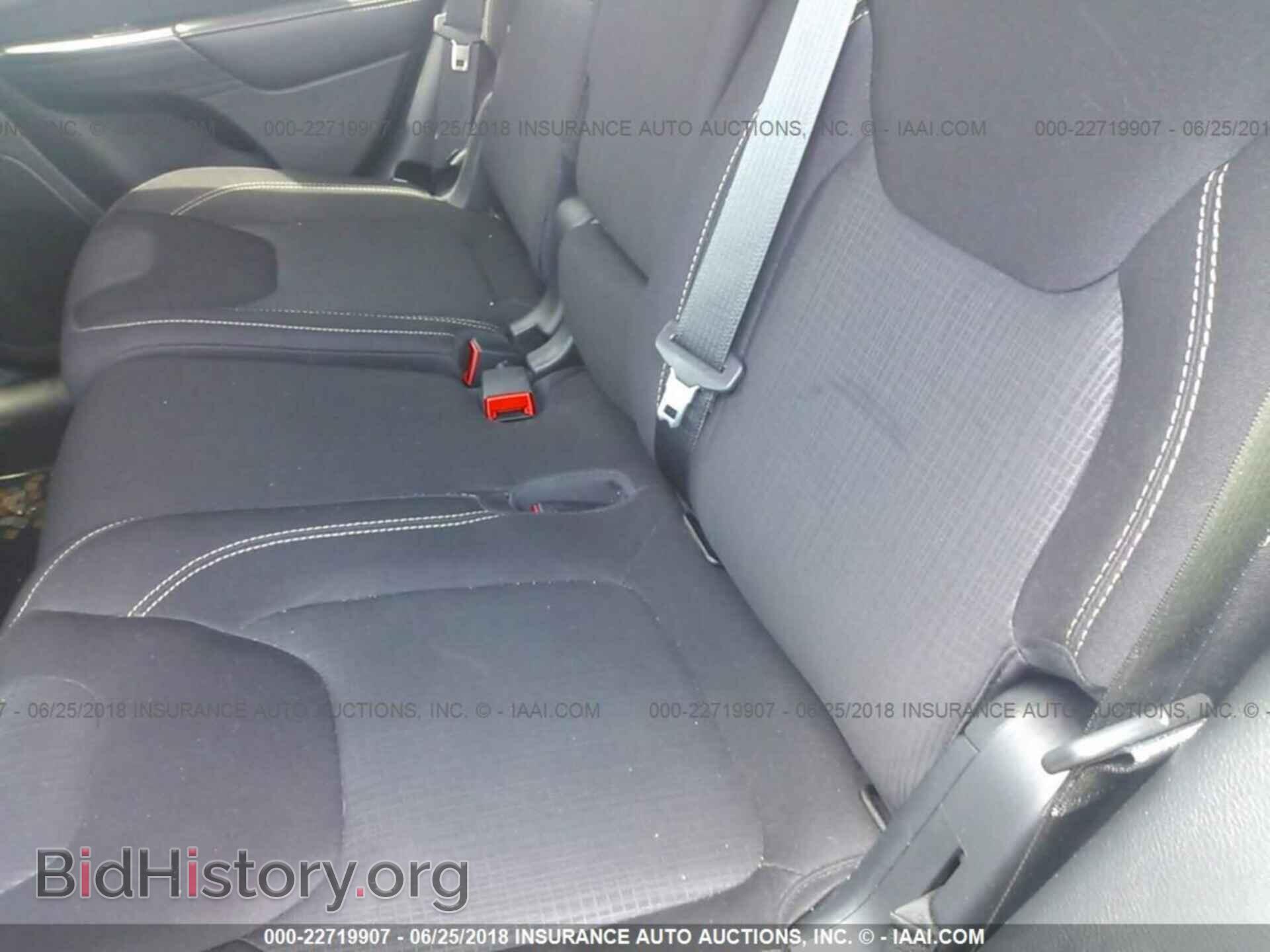 2015 Jeep Cherokee - VIN: 1C4PJMCB1FW551057 - Photo 8
