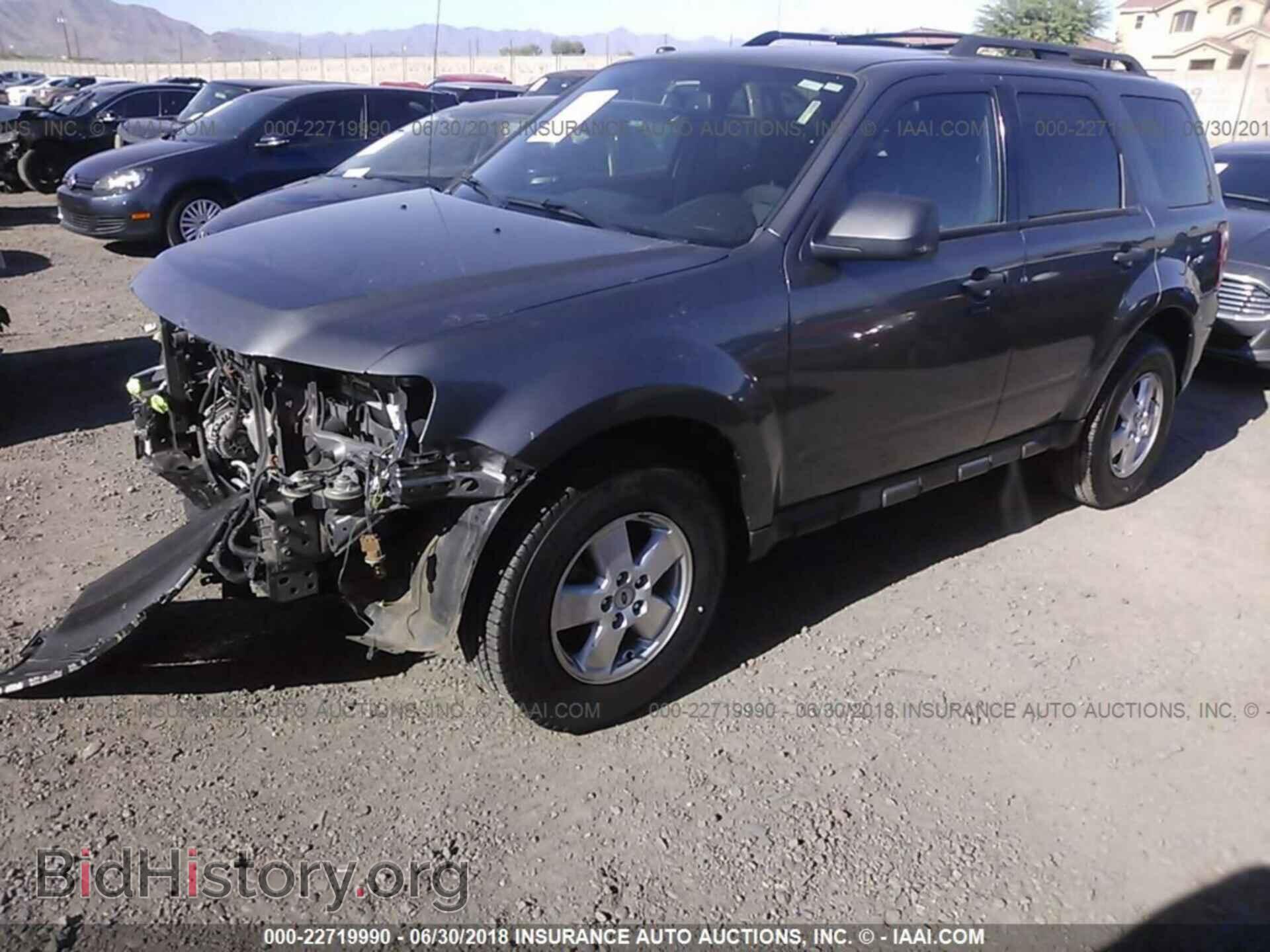 2012 Ford Escape - VIN: 1FMCU0DG1CKA19993 - Фото 2