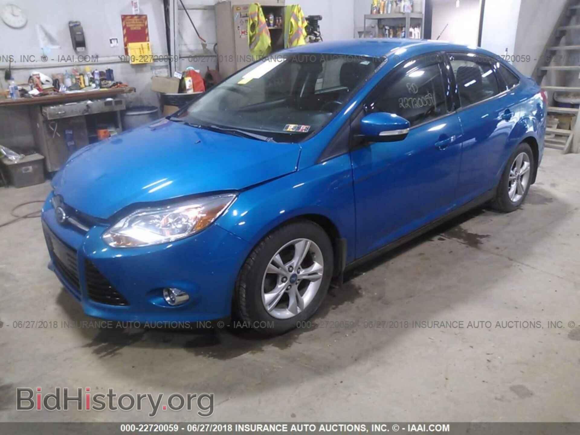 2012 Ford Focus - VIN: 1FAHP3F24CL108316 - Photo 2