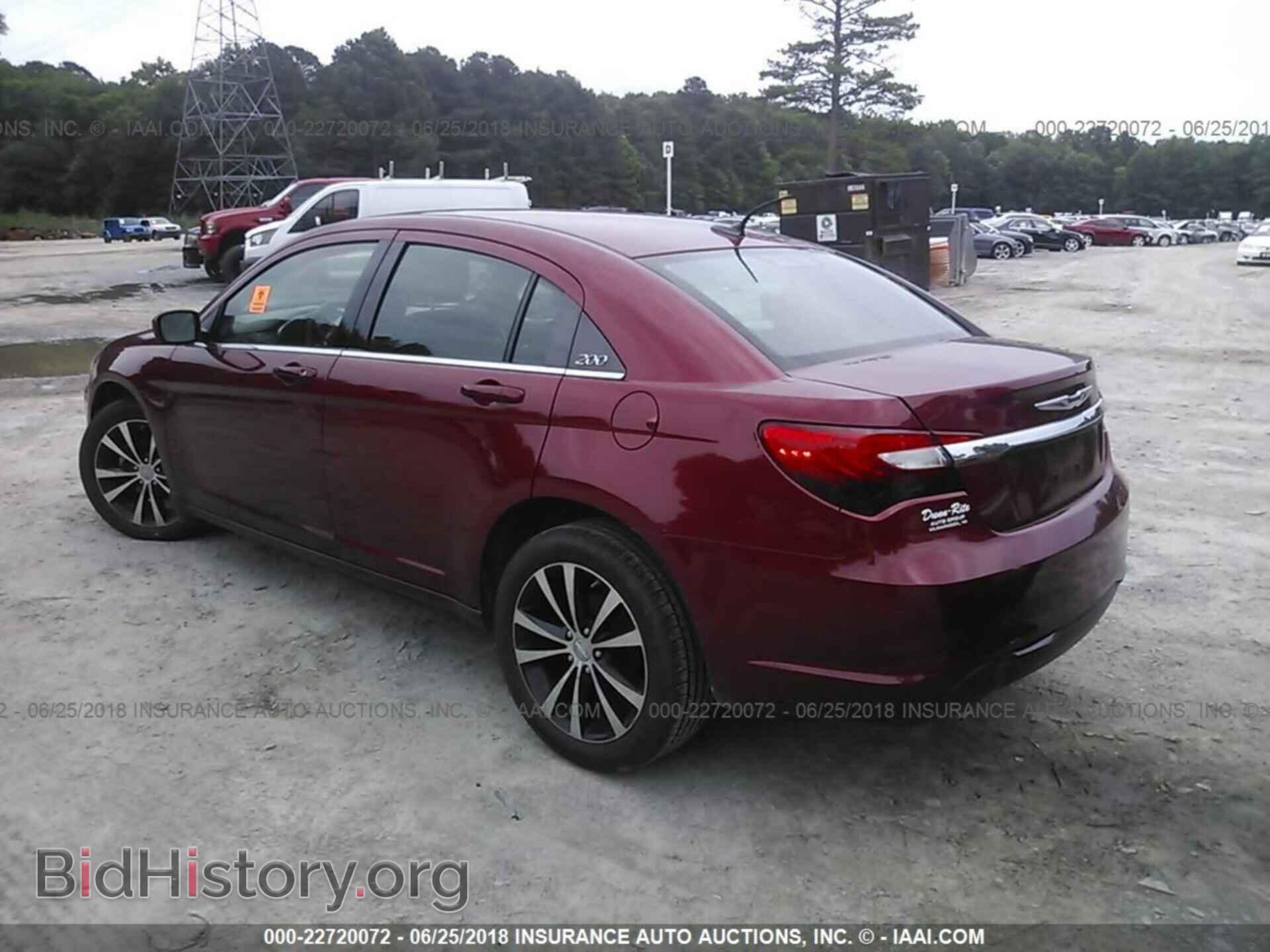2013 Chrysler 200 - VIN: 1C3CCBBGXDN720106 - Фото 3