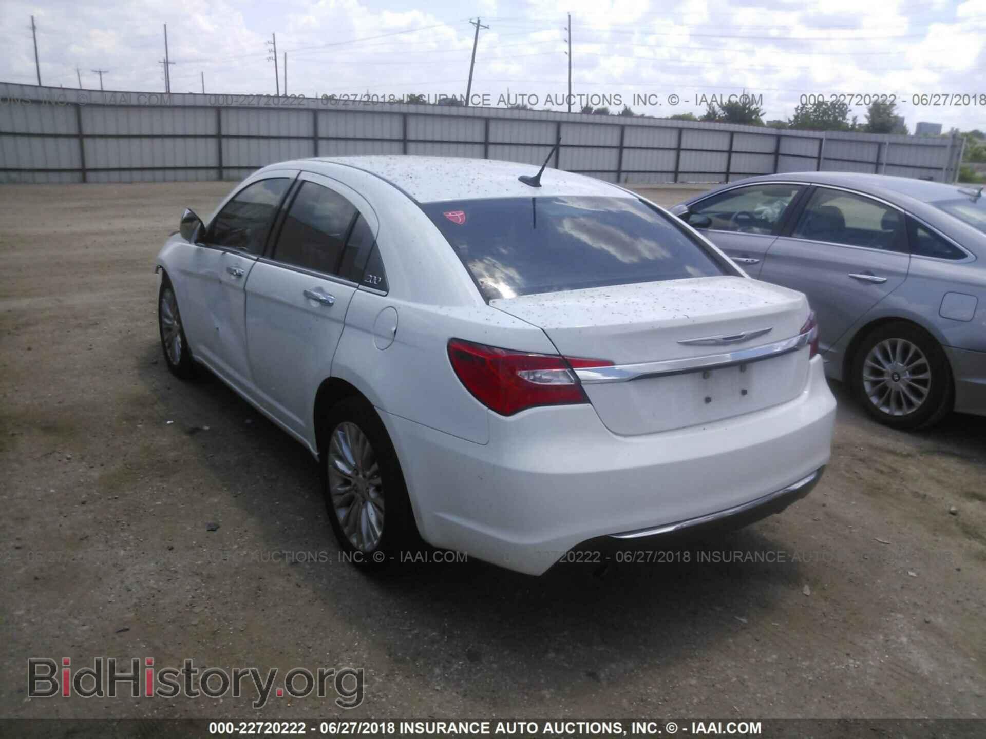 2012 CHRYSLER 200 - VIN: 1C3CCBCG2CN227193 - Фото 3