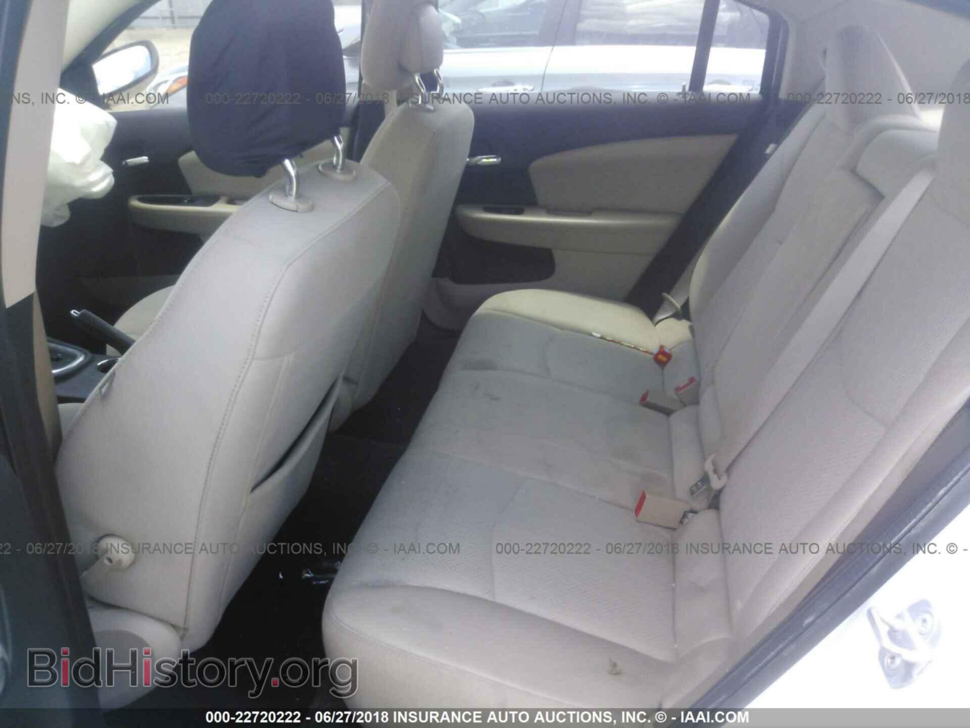 2012 CHRYSLER 200 - VIN: 1C3CCBCG2CN227193 - Фото 8