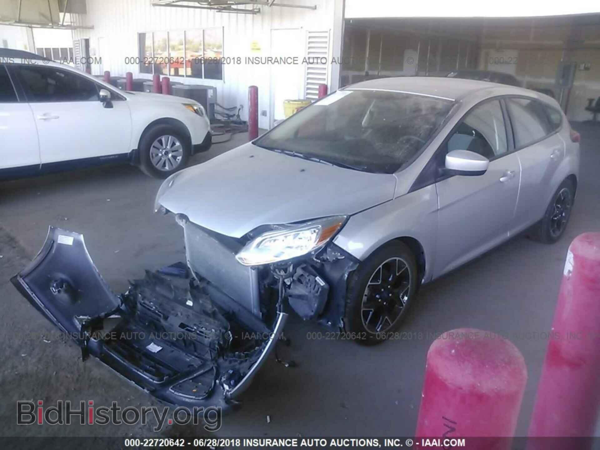 2012 Ford Focus - VIN: 1FAHP3K20CL382229 - Photo 2