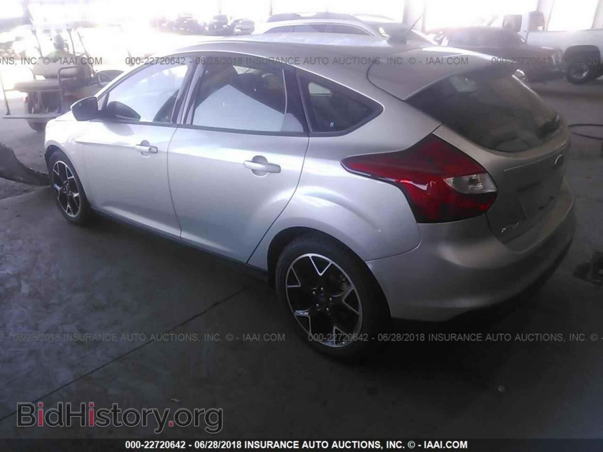 2012 Ford Focus - VIN: 1FAHP3K20CL382229 - Photo 3