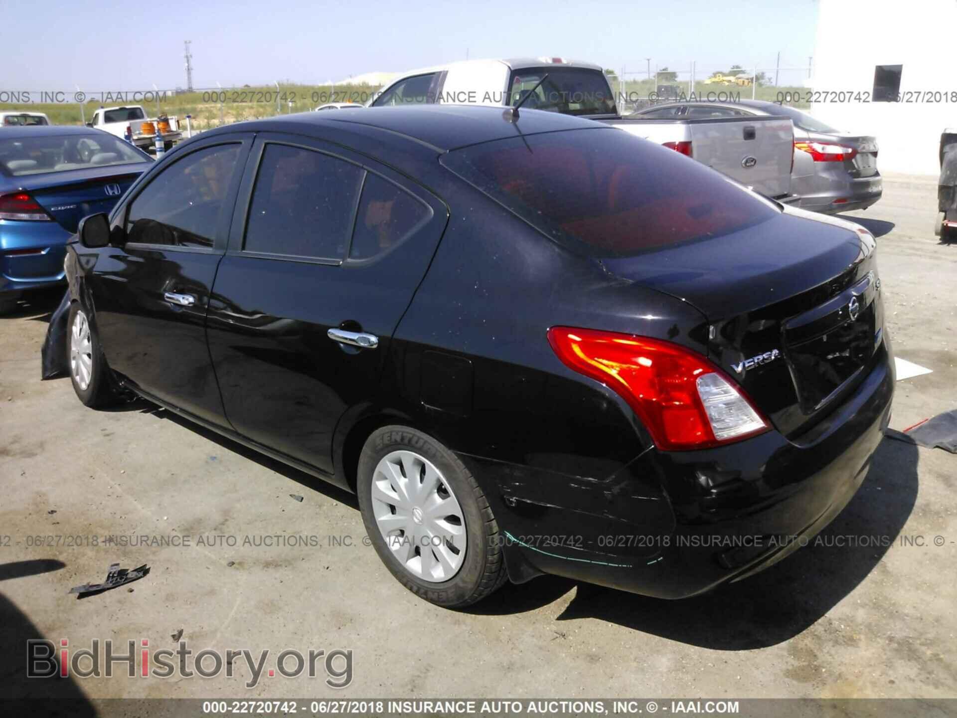 2012 Nissan Versa - VIN: 3N1CN7AP1CL842407 - Фото 3