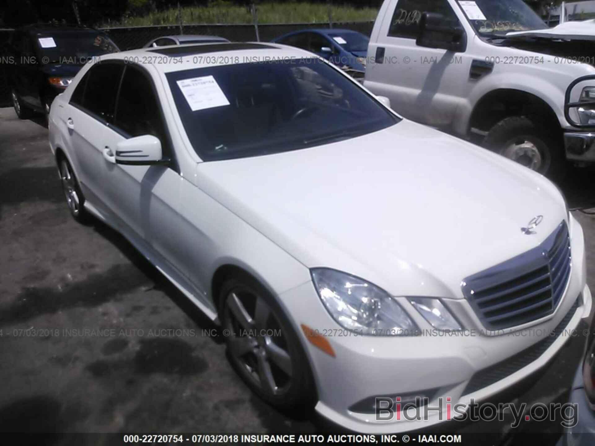 Photo WDDHF8HB0BA482722 - Mercedes-benz E 2011