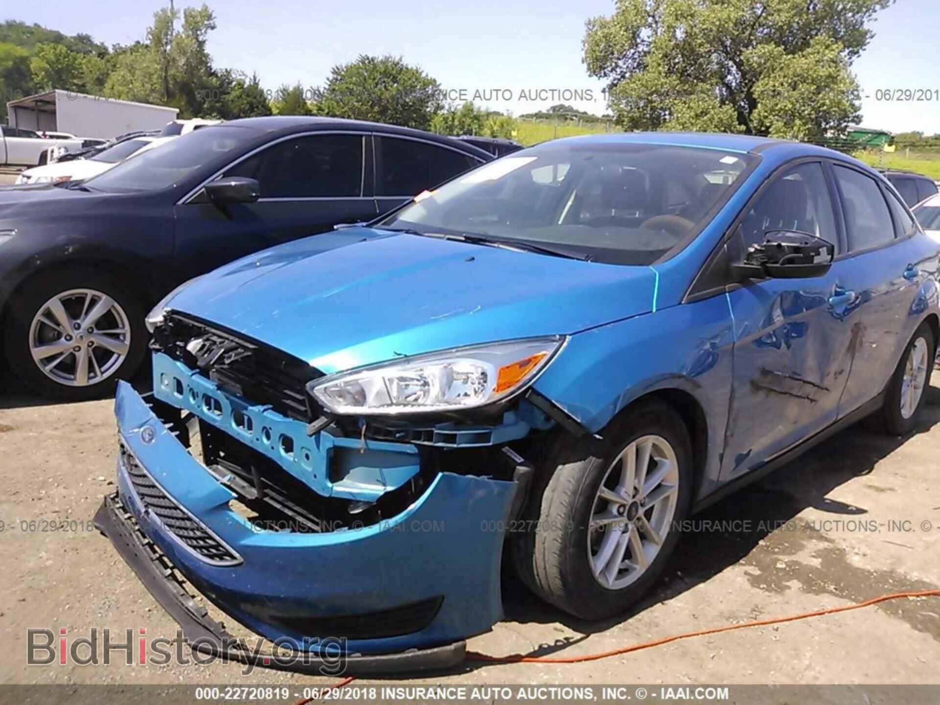 2016 Ford Focus - VIN: 1FADP3F20GL328802 - Photo 6